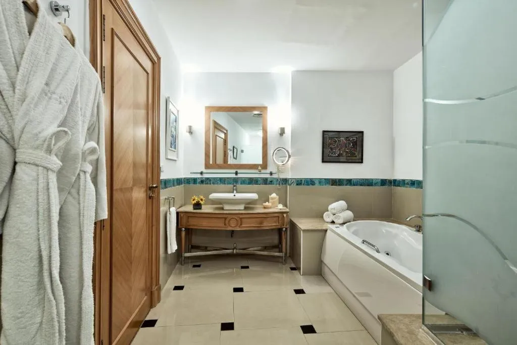 Bathroom in Lazib Inn Resort & Spa