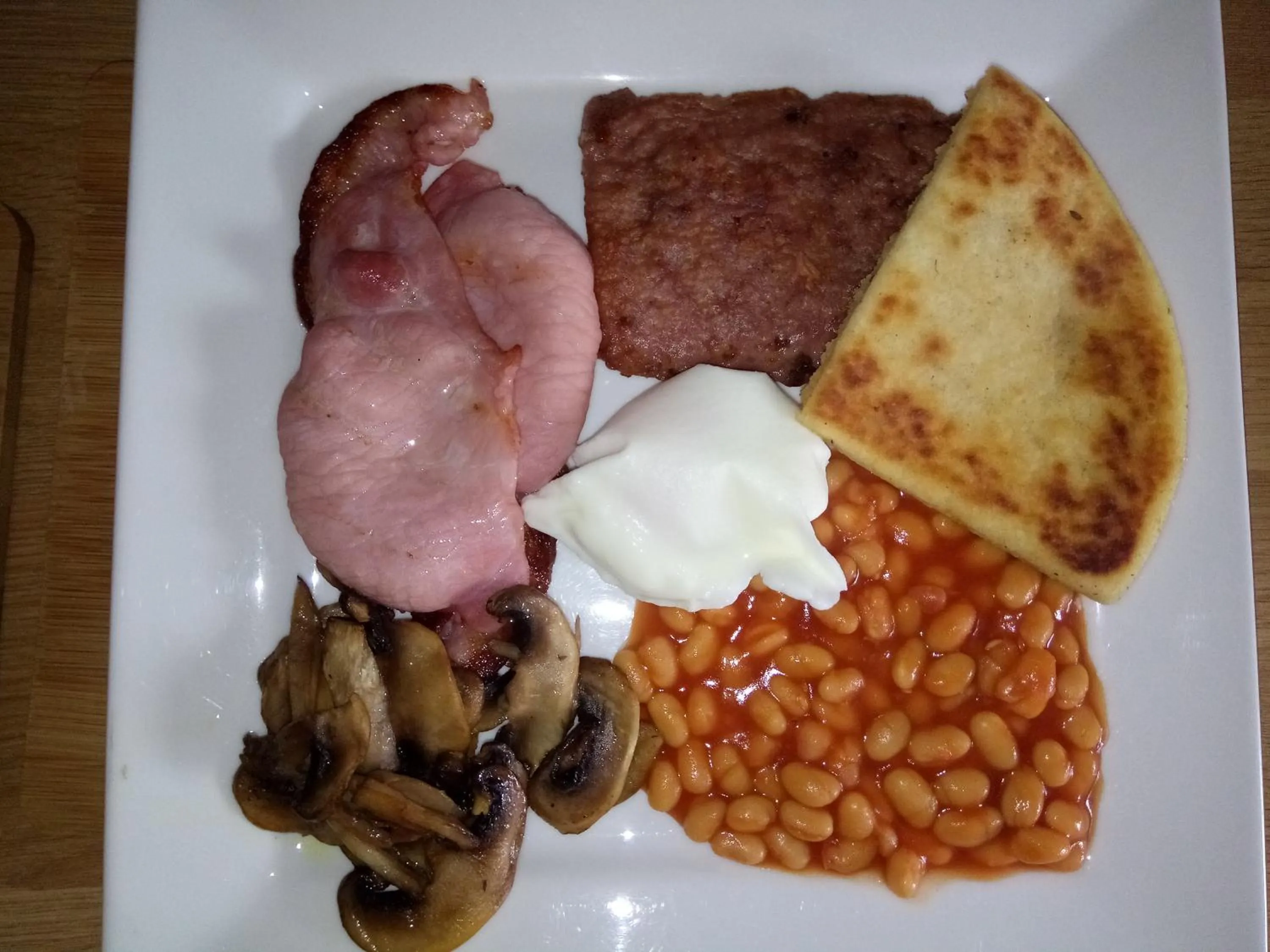 Breakfast in Beechwood Cottage B&B