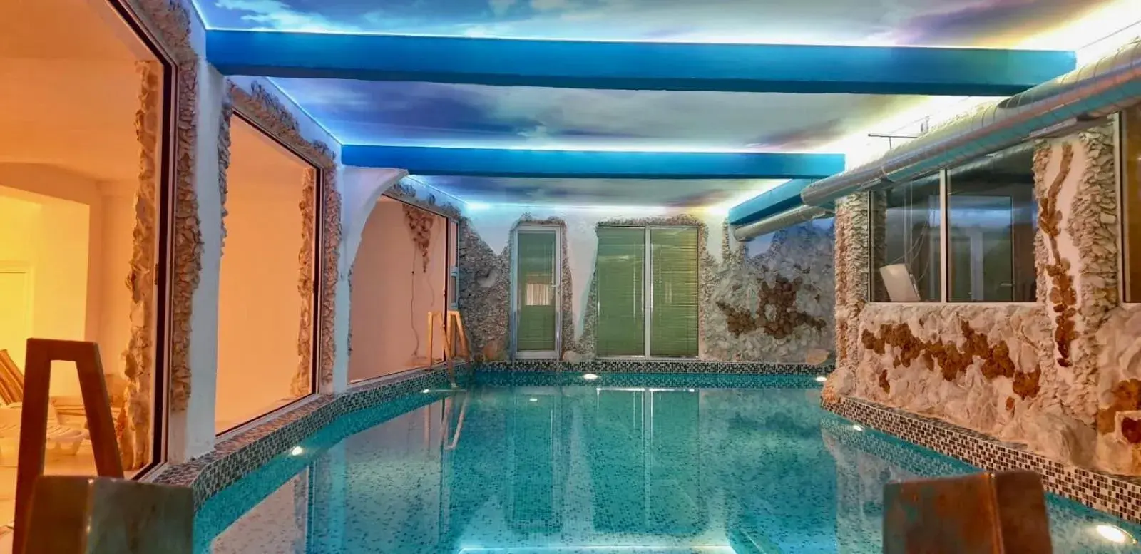 Premium Quadruple Room in Bali Colosseum Hotel Premium Quadruple Room in Bali Colosseum Hotel