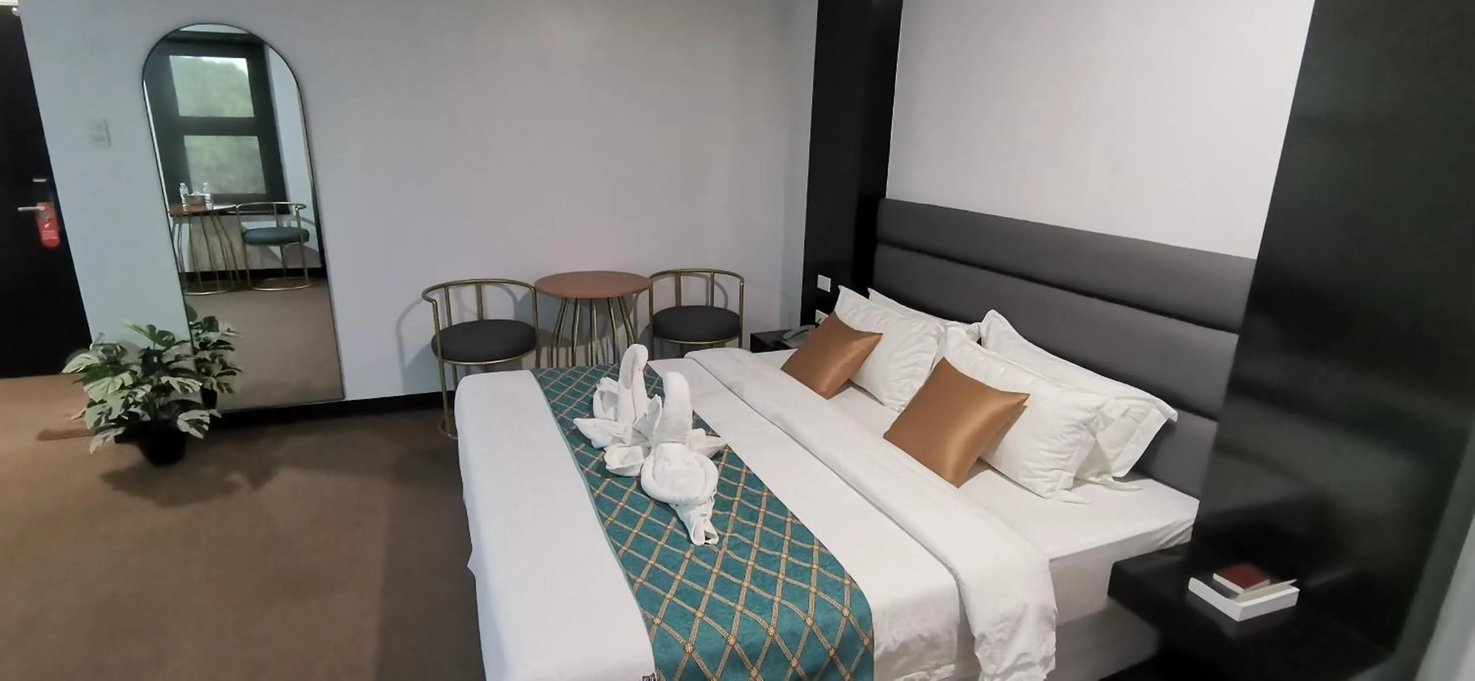 Bedroom, Bed in Palette in Angeles Pampanga near Clark International Airport Formerly Boss Hotel