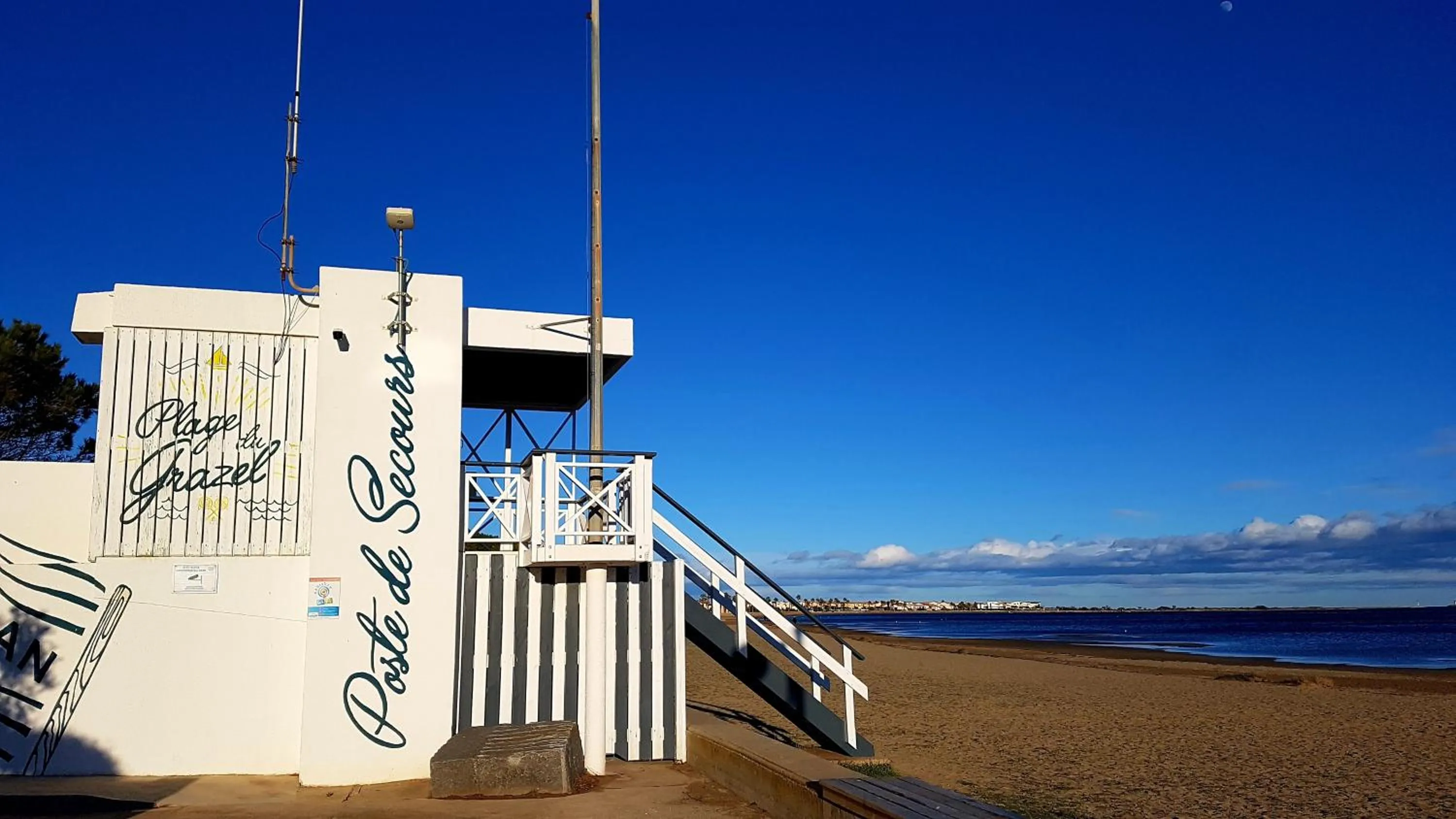 Beach in Alcôve Marine