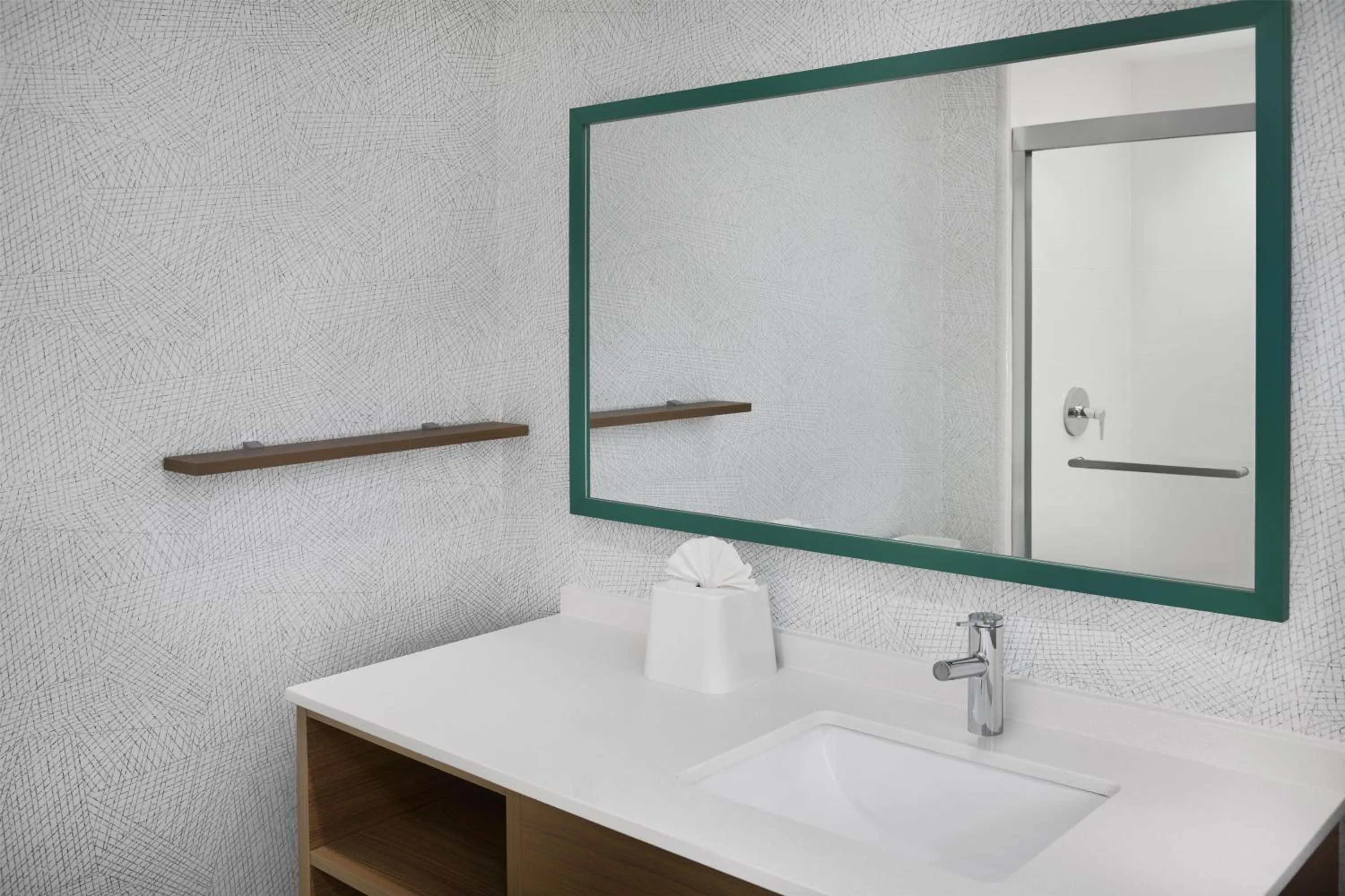 Bathroom in Home2 Suites By Hilton Frankenmuth