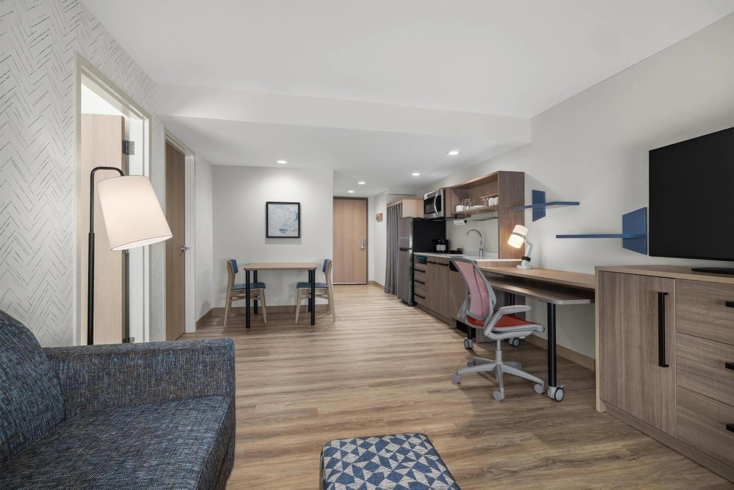 Kitchen or kitchenette in Home2 Suites By Hilton Muncie
