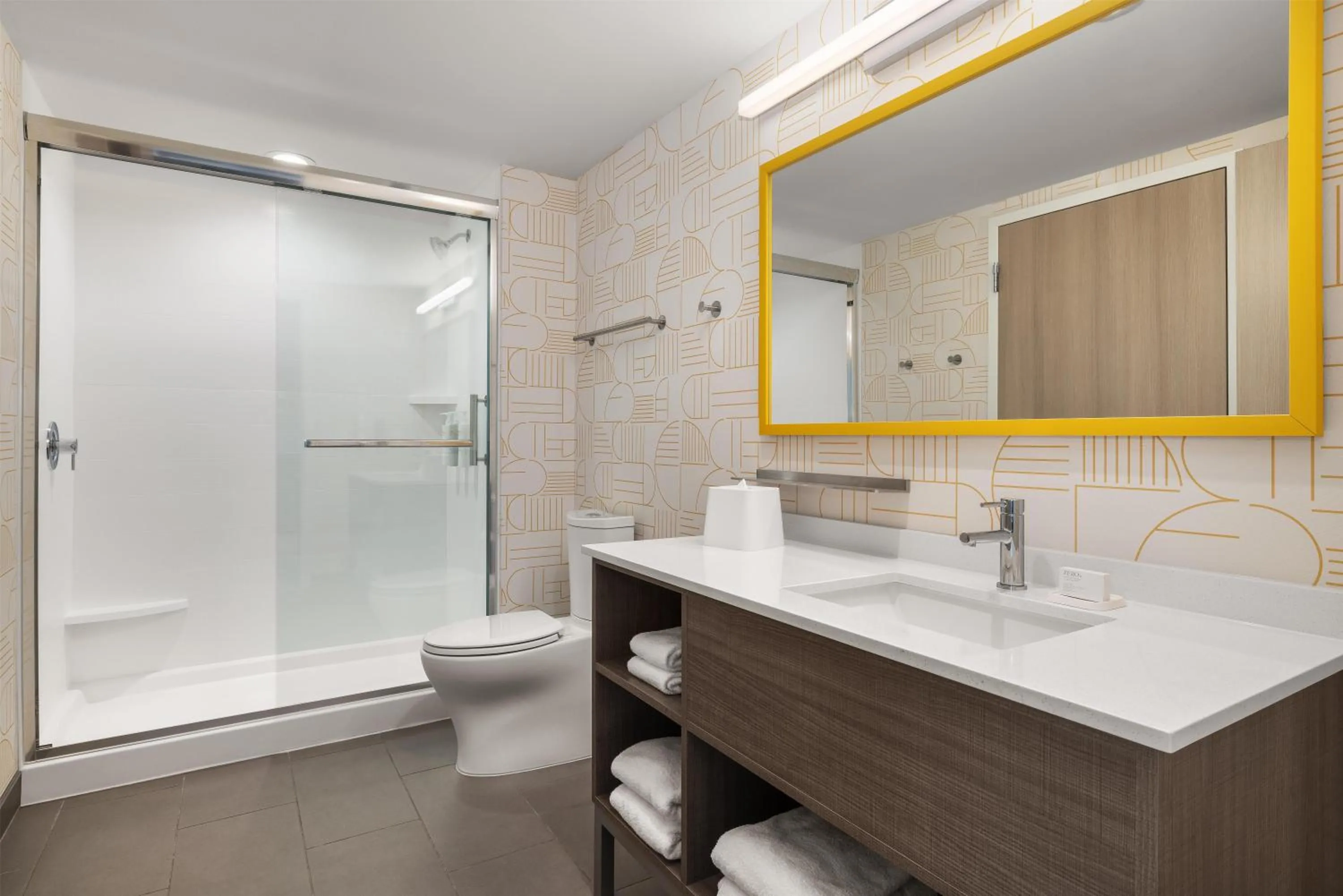 Bathroom in Home2 Suites By Hilton Muncie