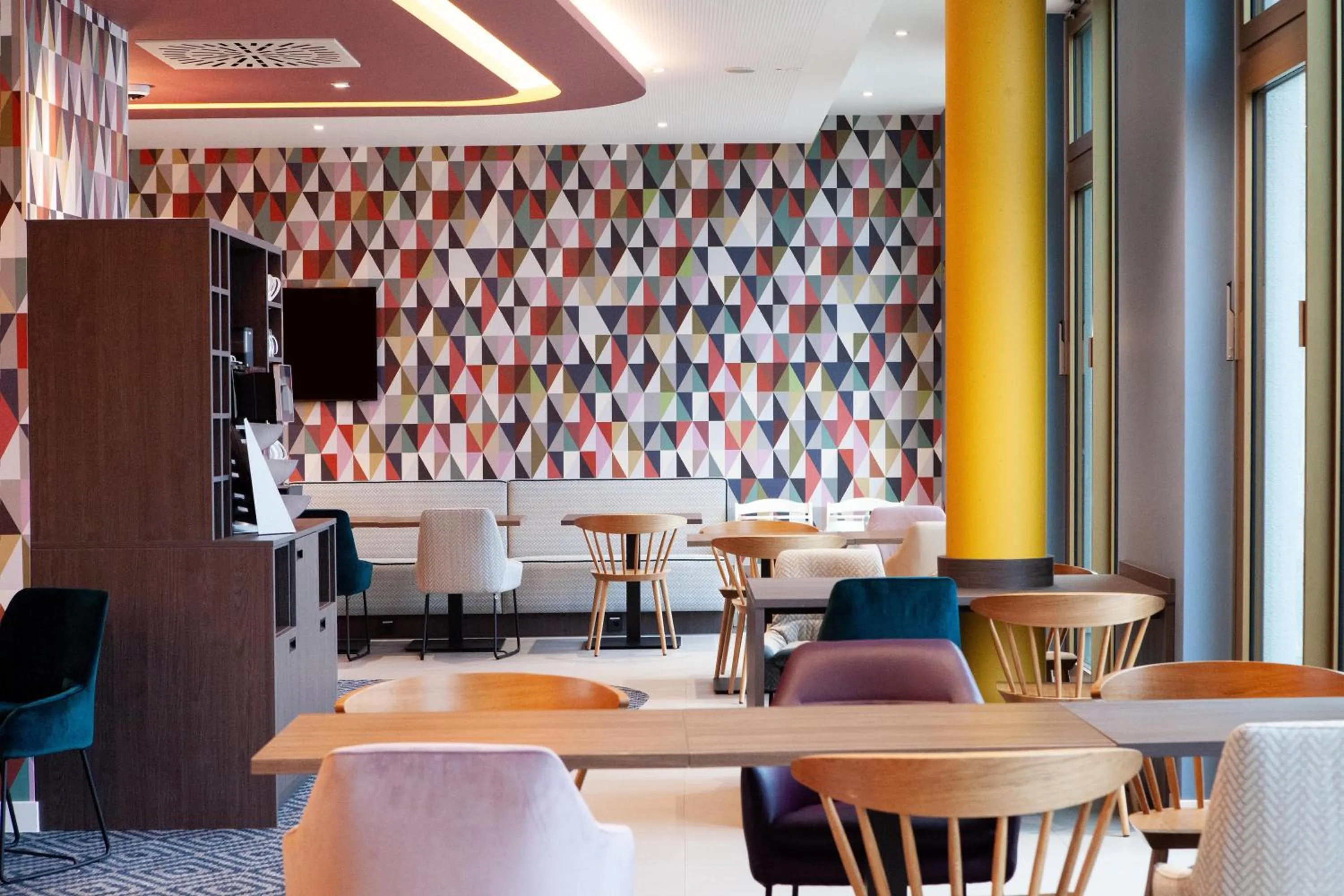 Restaurant/places to eat in Hampton By Hilton Stuttgart Airport
