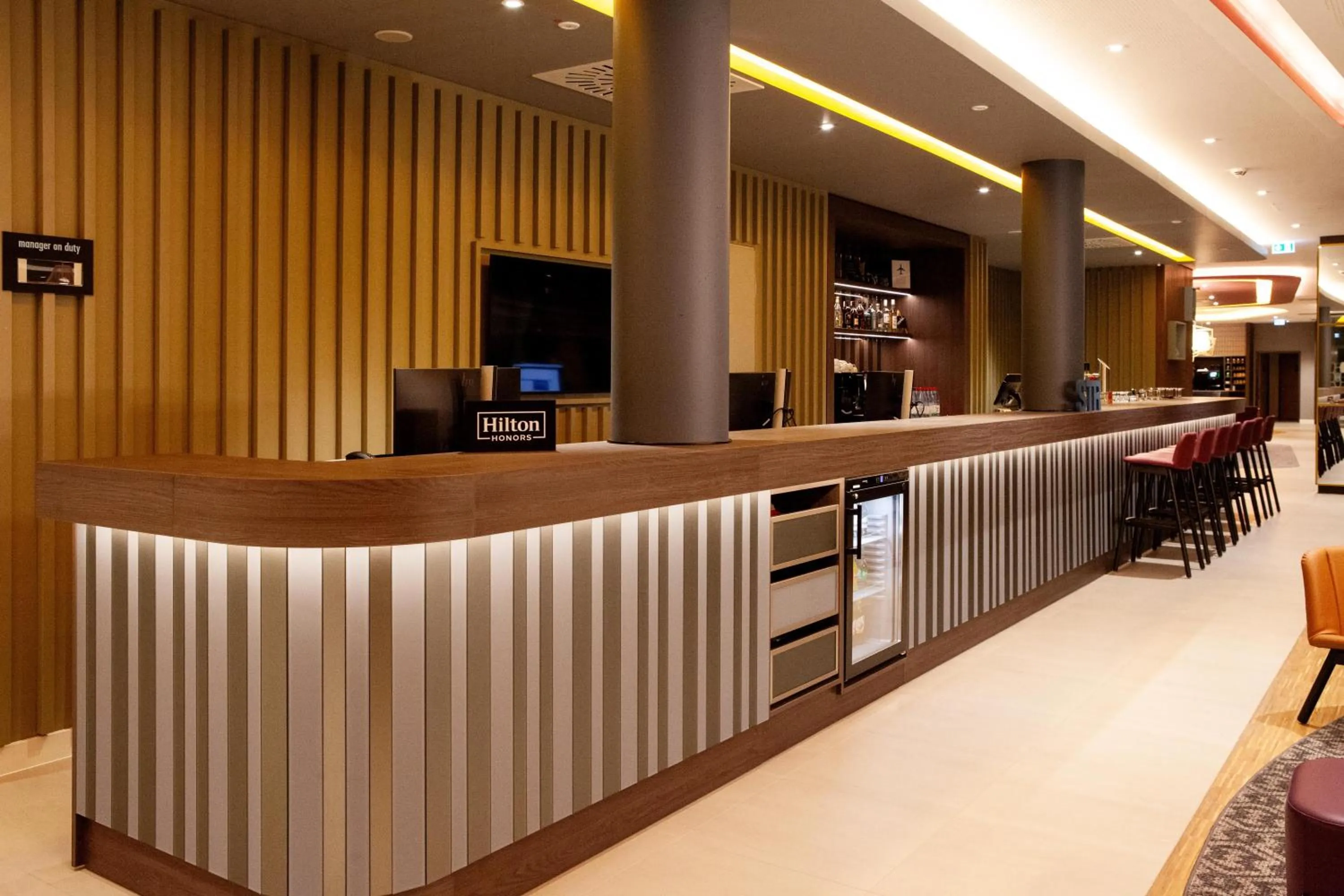 Lobby or reception in Hampton By Hilton Stuttgart Airport