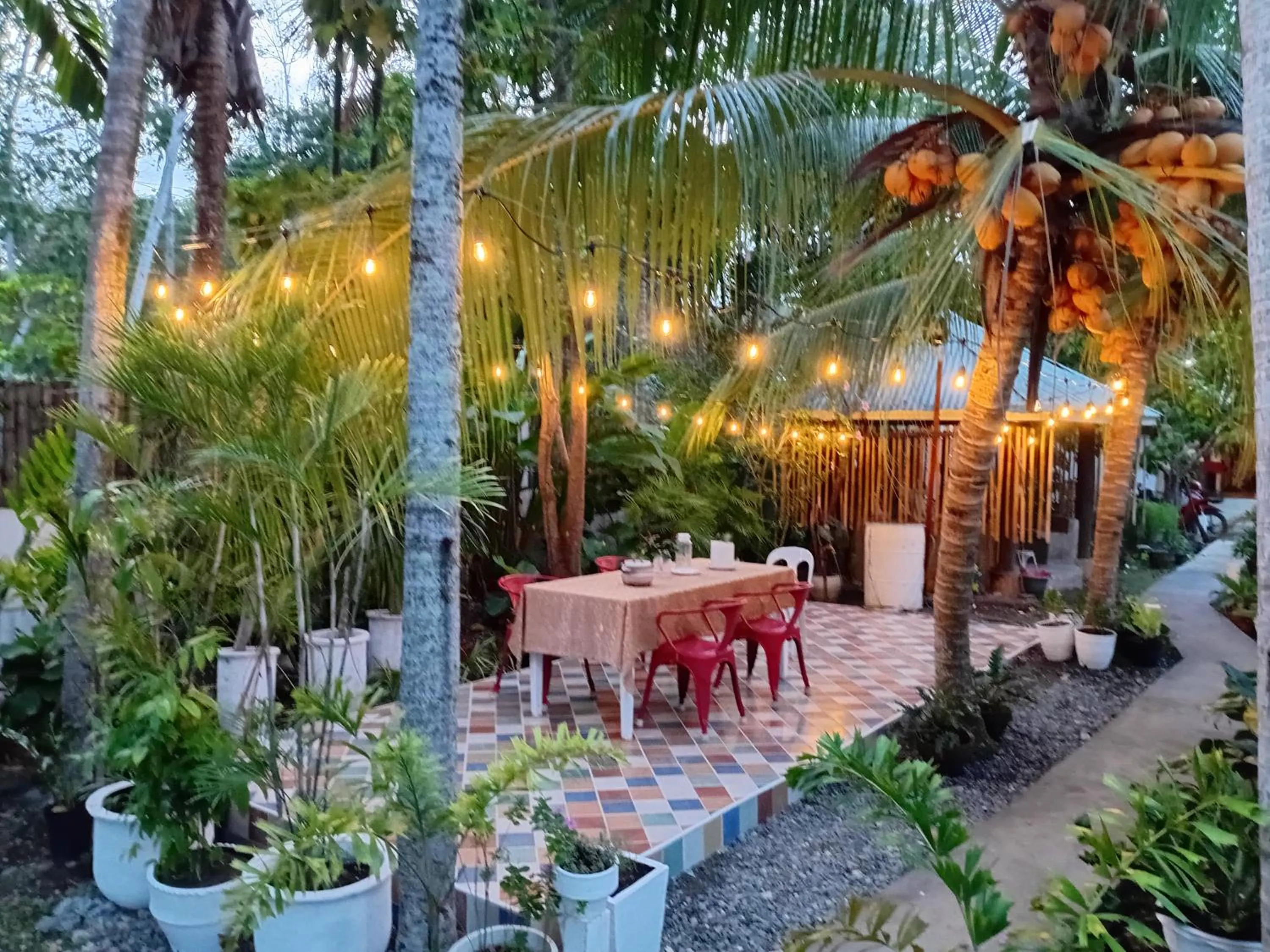 La Vida Hostel Samal Island