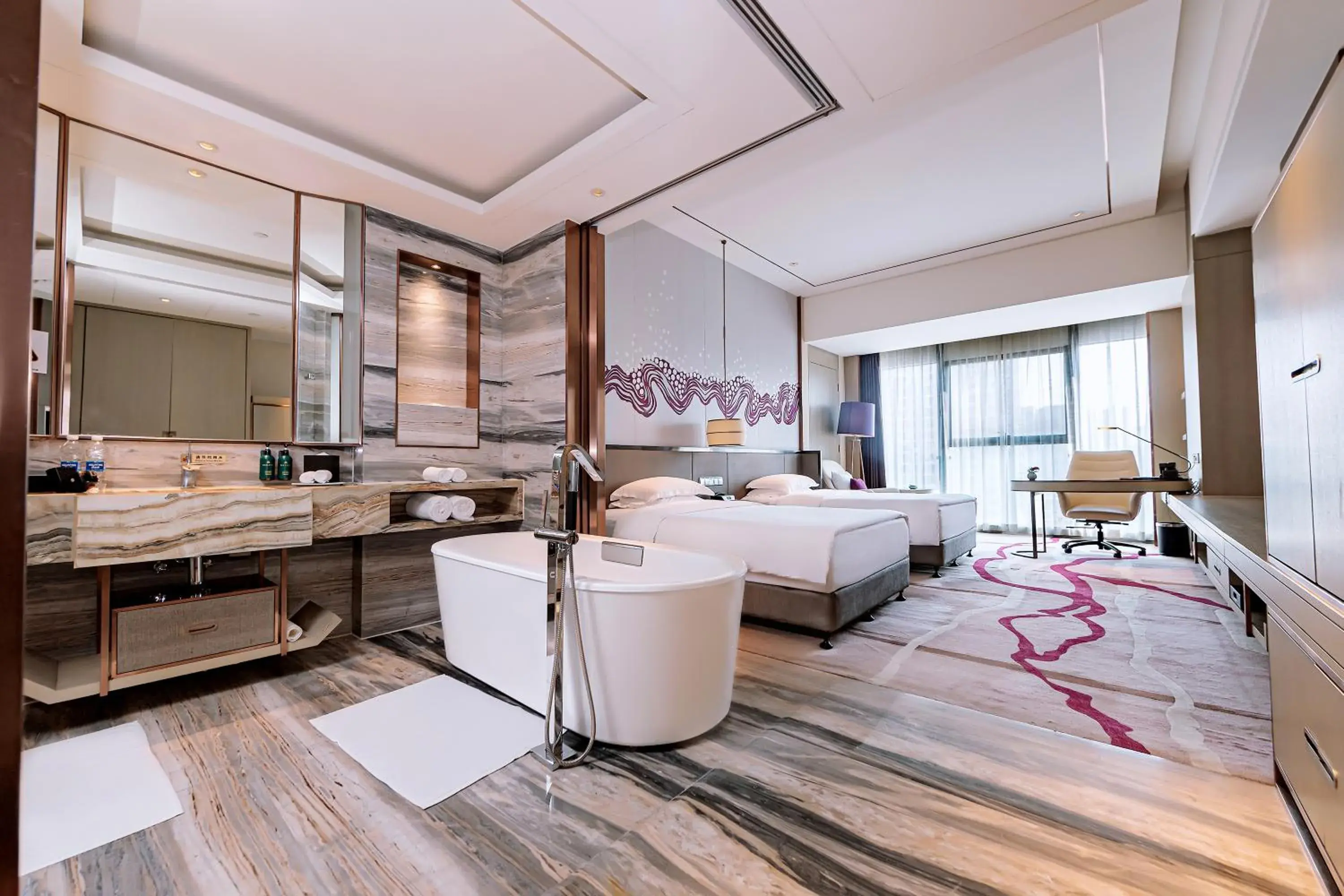 Standard Double Room with Two Double Beds in Crowne Plaza Yibin by IHG Standard Double Room with Two Double Beds in Crowne Plaza Yibin by IHG