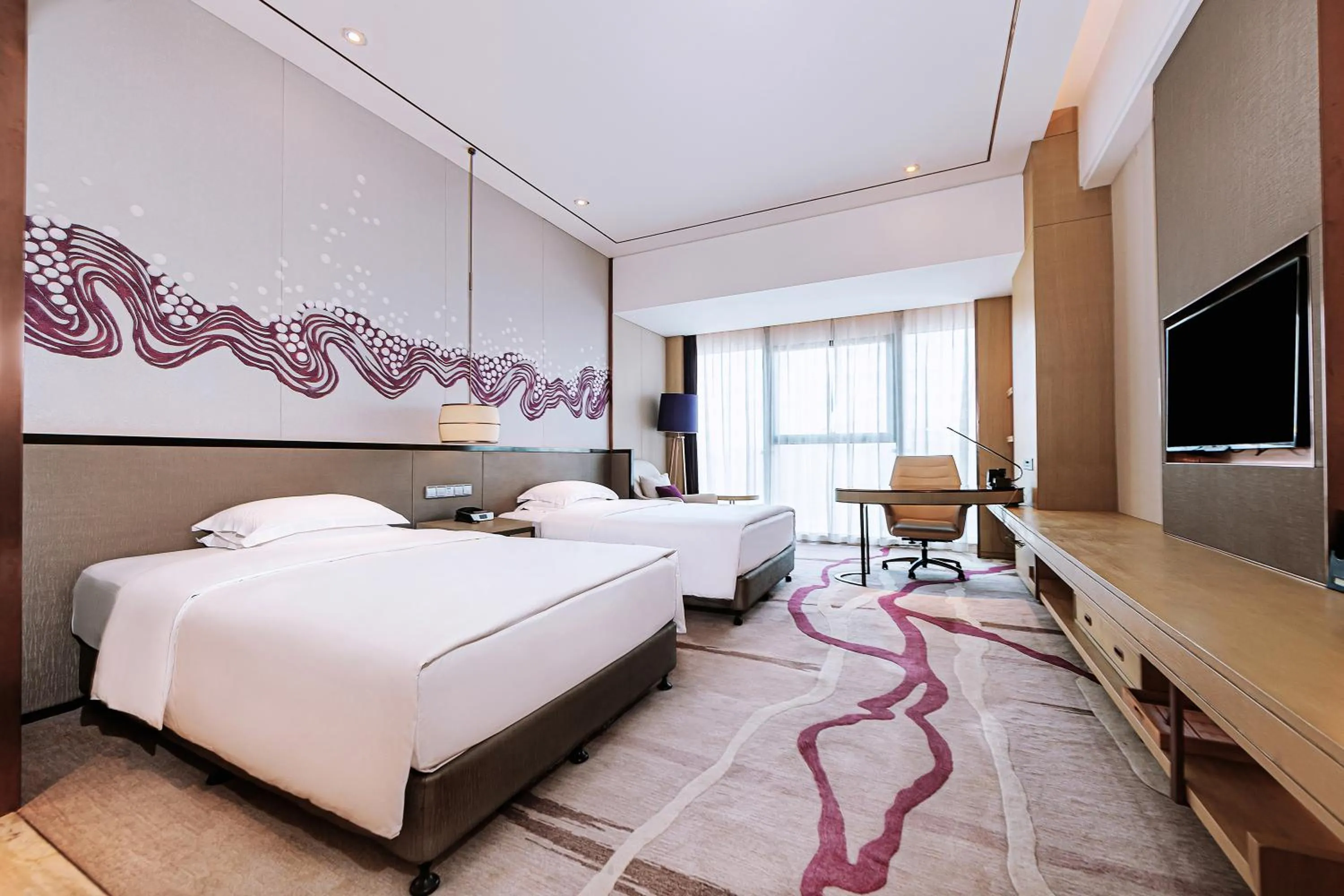 Bed in Crowne Plaza Yibin by IHG