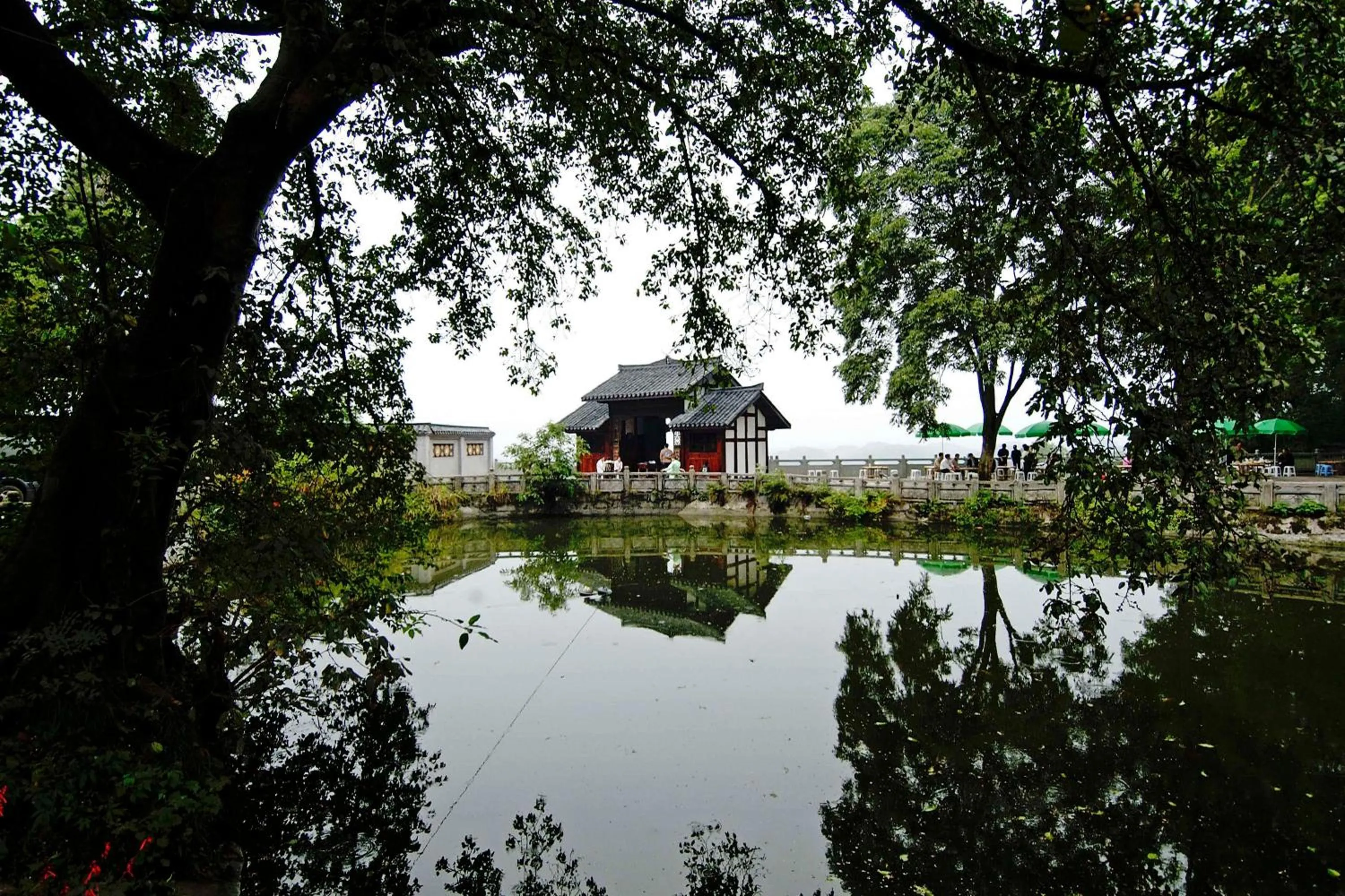 Area and facilities in Crowne Plaza Yibin by IHG