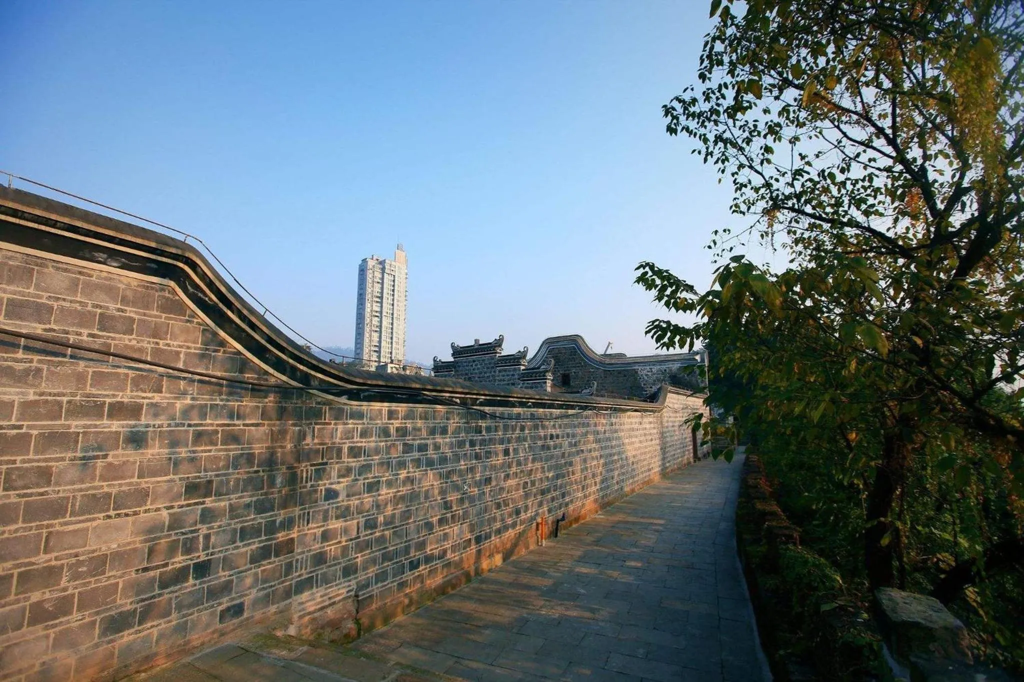 Area and facilities in Crowne Plaza Yibin by IHG