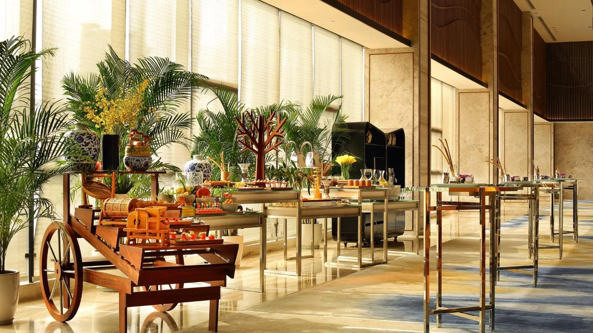 Meeting/conference room in Crowne Plaza Yibin by IHG