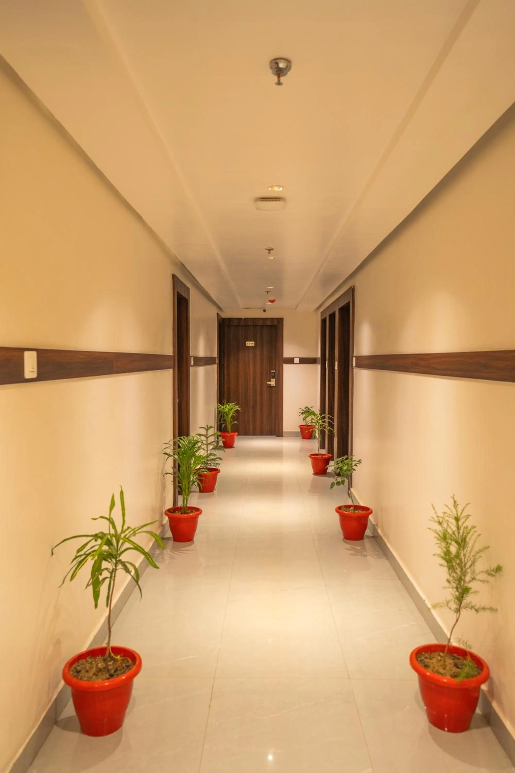 Lobby or reception in Tripli Hotels Evara Inn