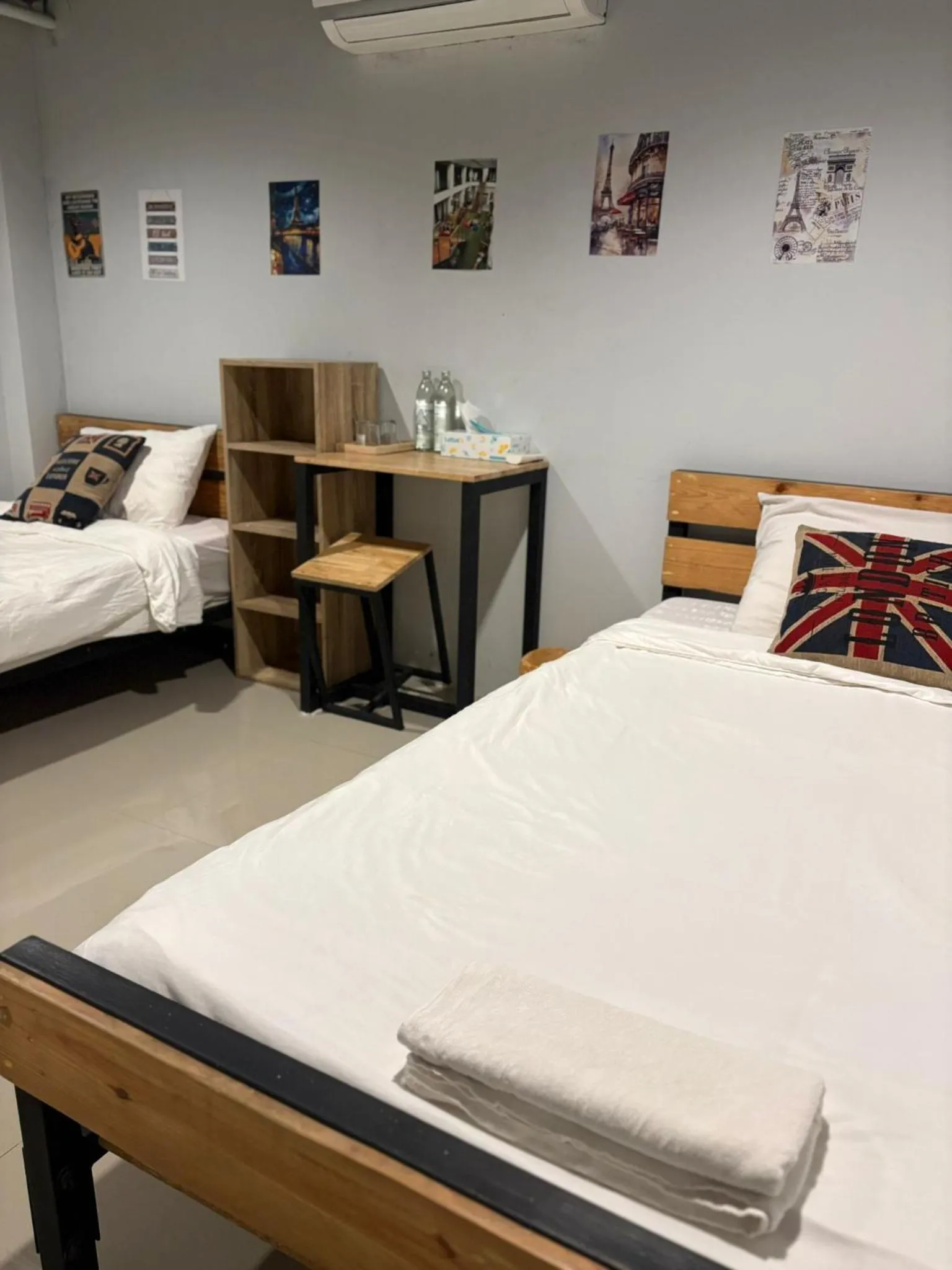 Bed in La Belle Nuit House