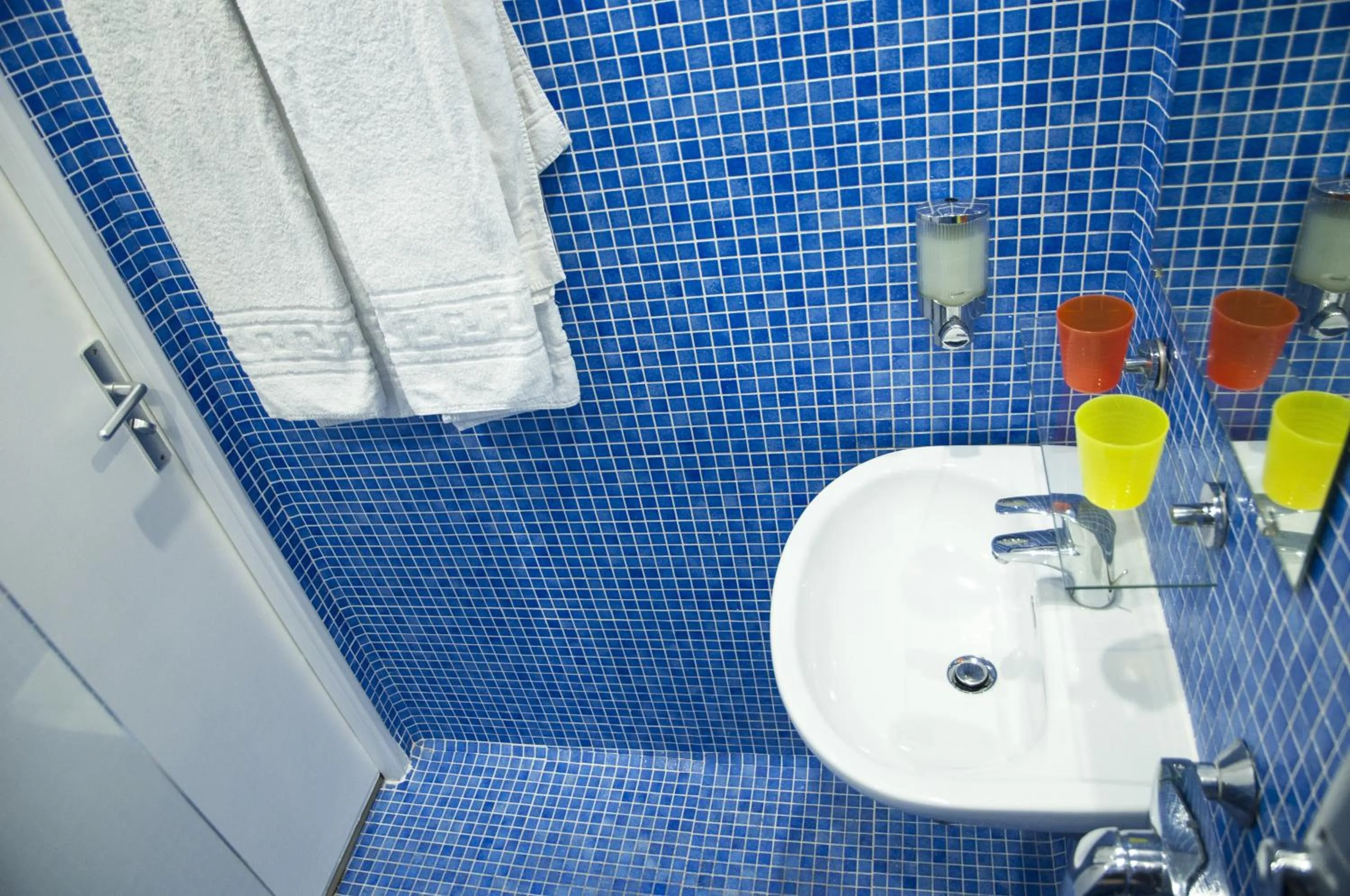 Bathroom in Solar Hotel