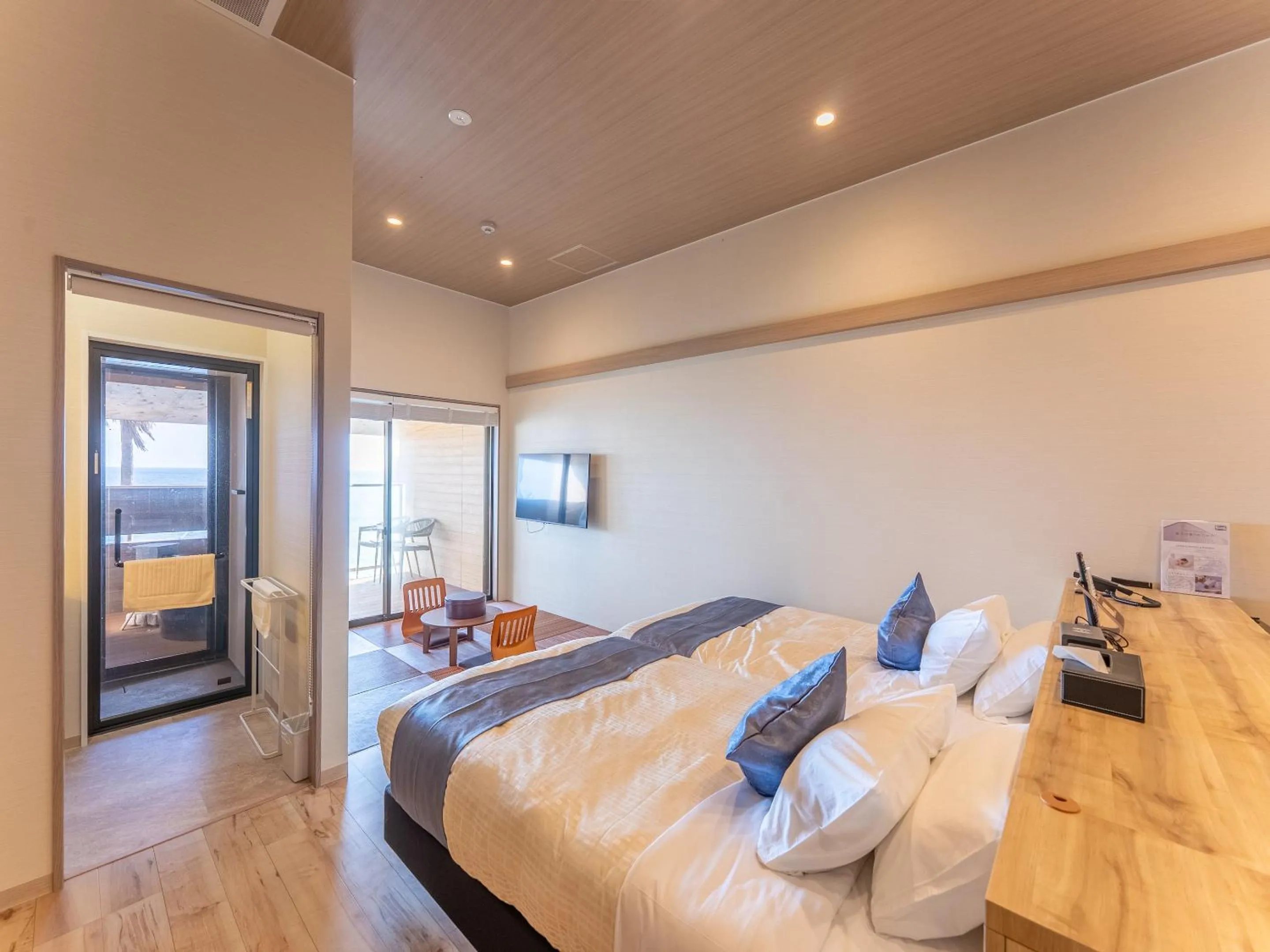 Bed in Livemax Resort Inami Seafront
