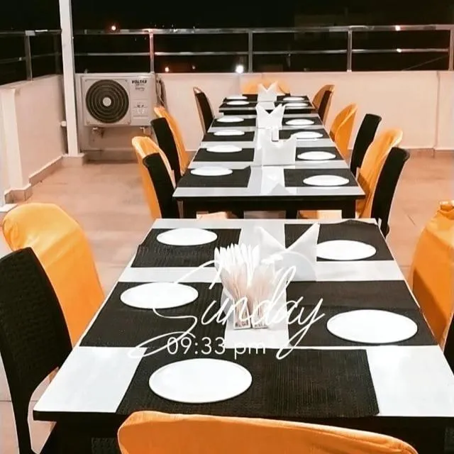 Restaurant/places to eat in Hotel Komal Palace Anand Nagar