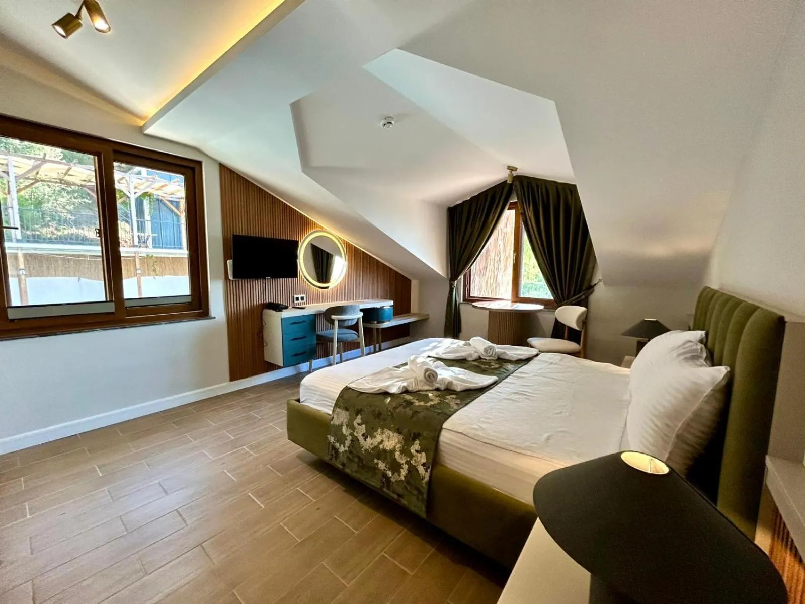 Photo of the whole room, Bed in Castello By Mediterra Hotel