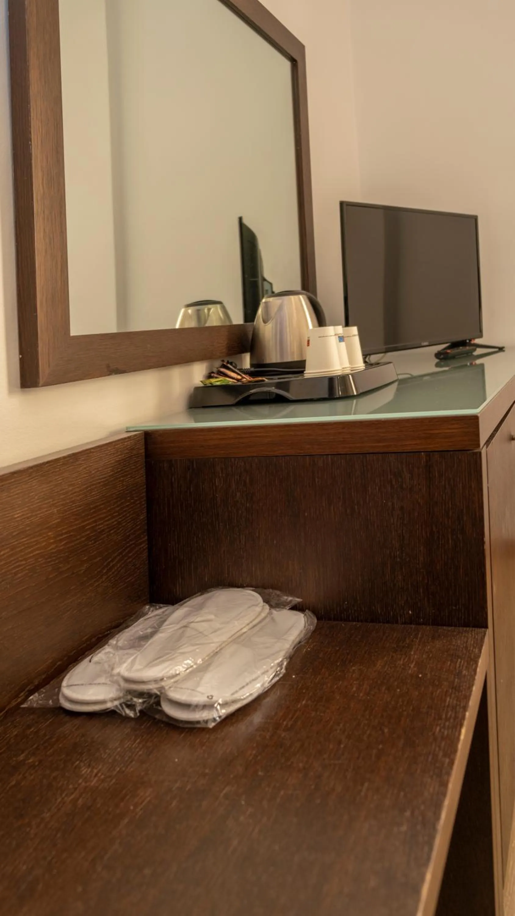 TV and multimedia in Blue Sea Hotel Alimos