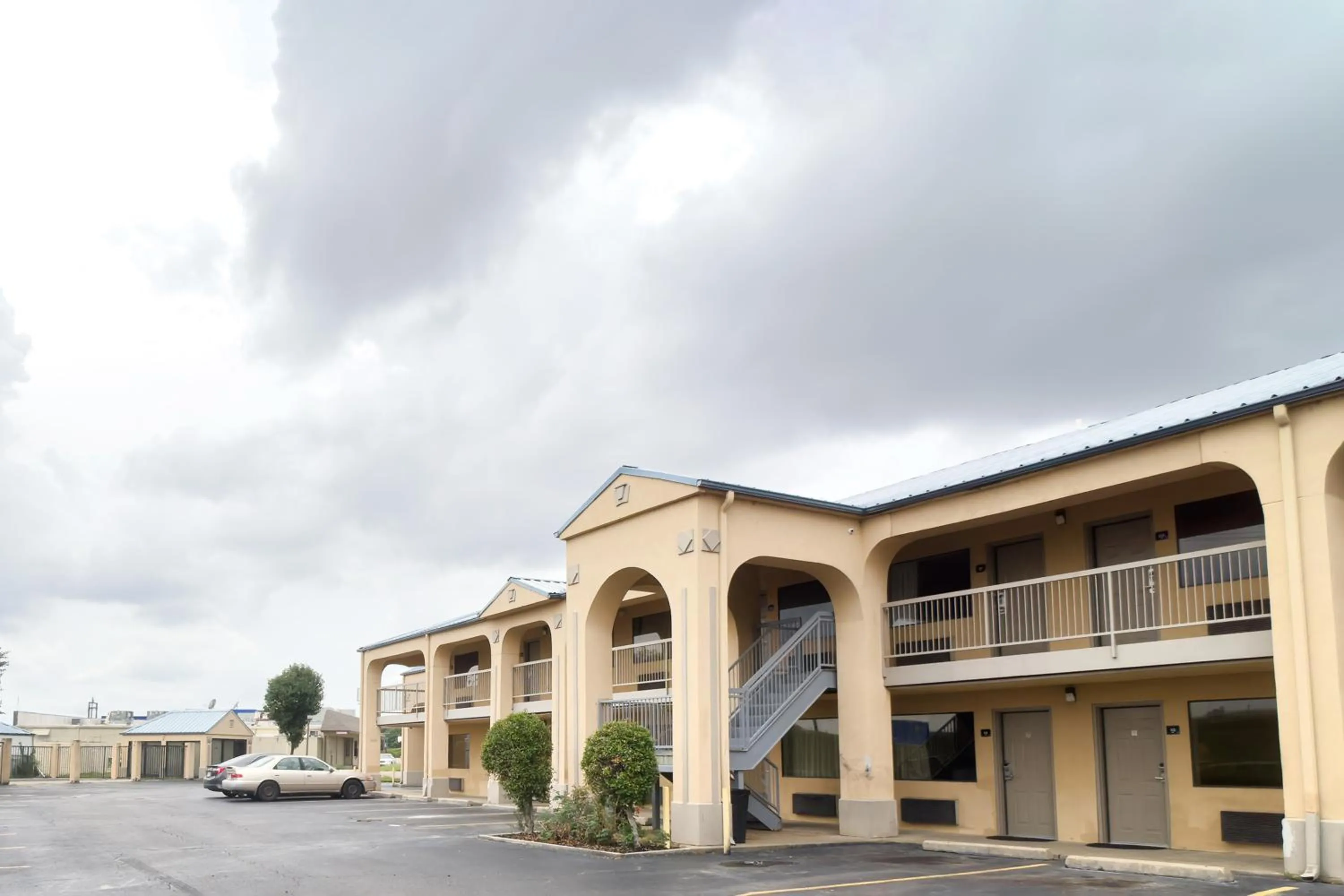 Facade/entrance in Deerfield Inn By Capital O Blytheville AR I55