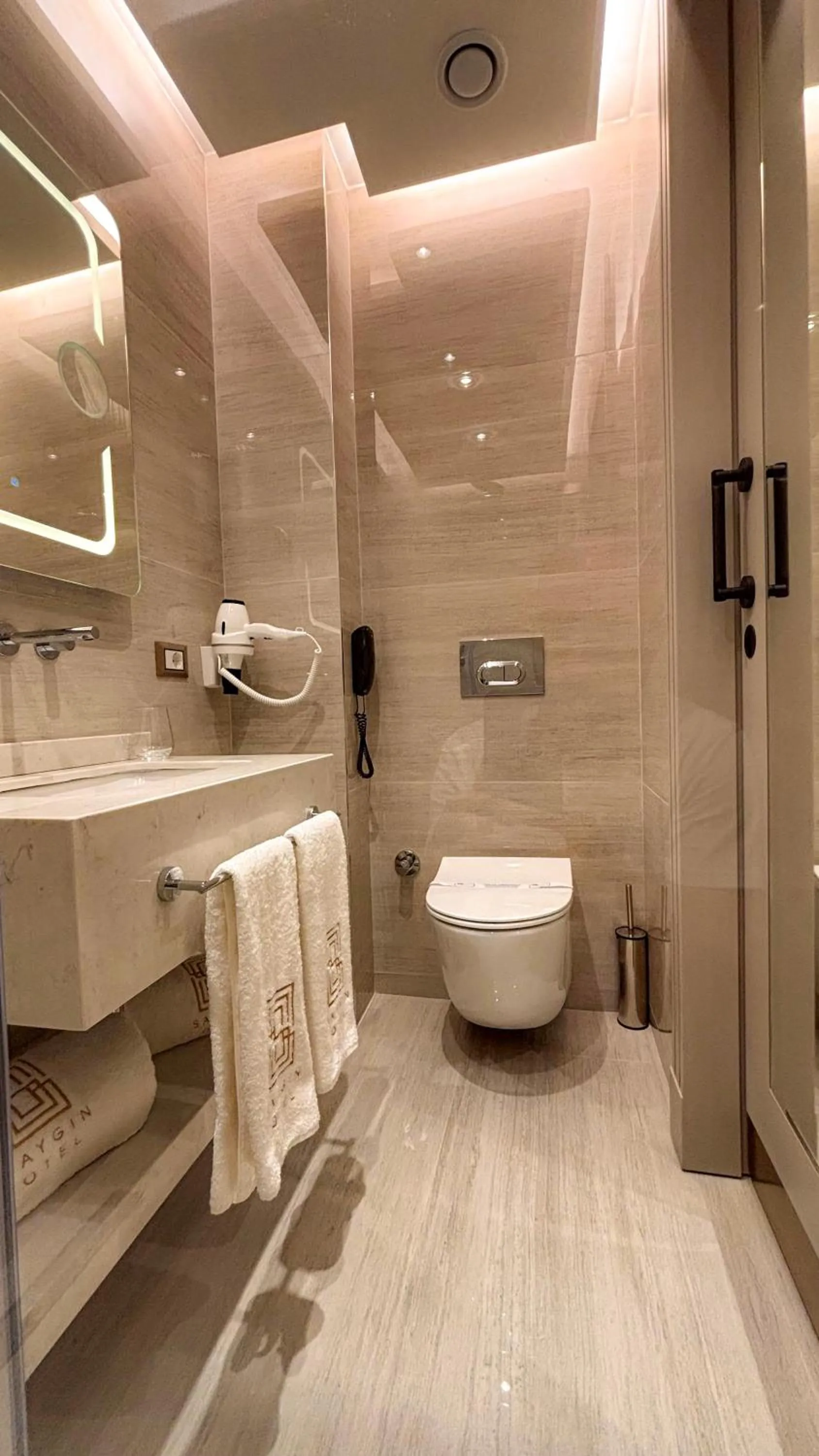 Shower in Saygın Hotel Beşiktaş