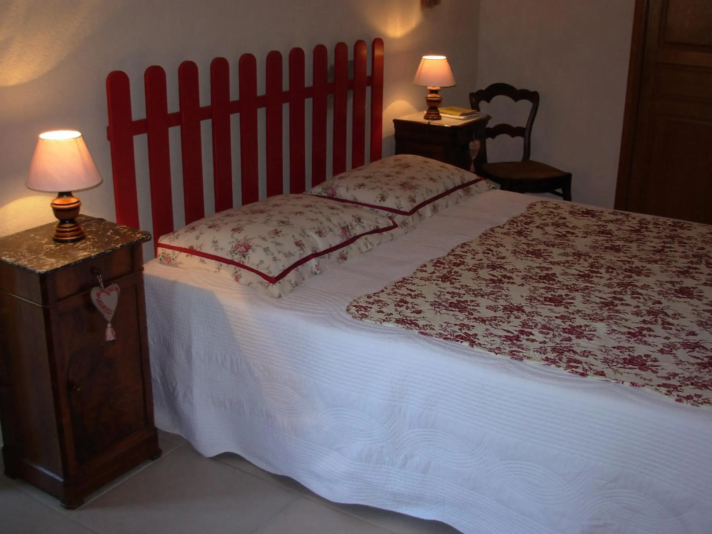Double Room in La Grange du Bourg Double Room in La Grange du Bourg