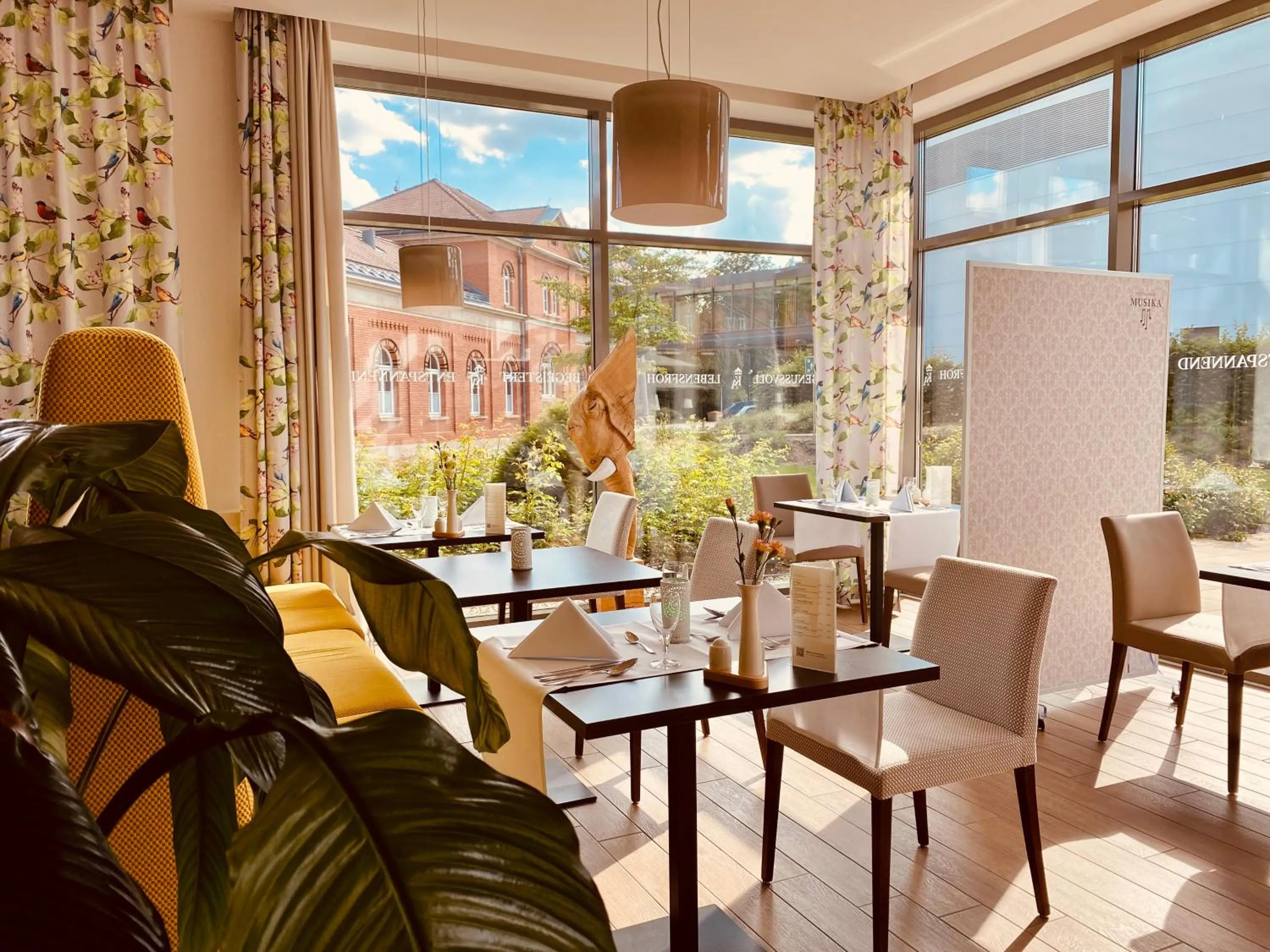 Restaurant/places to eat in Hotel König Albert