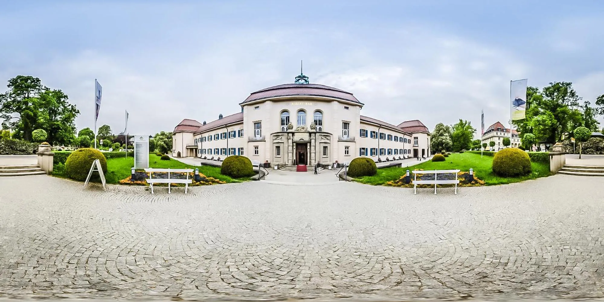 Property building in Hotel König Albert