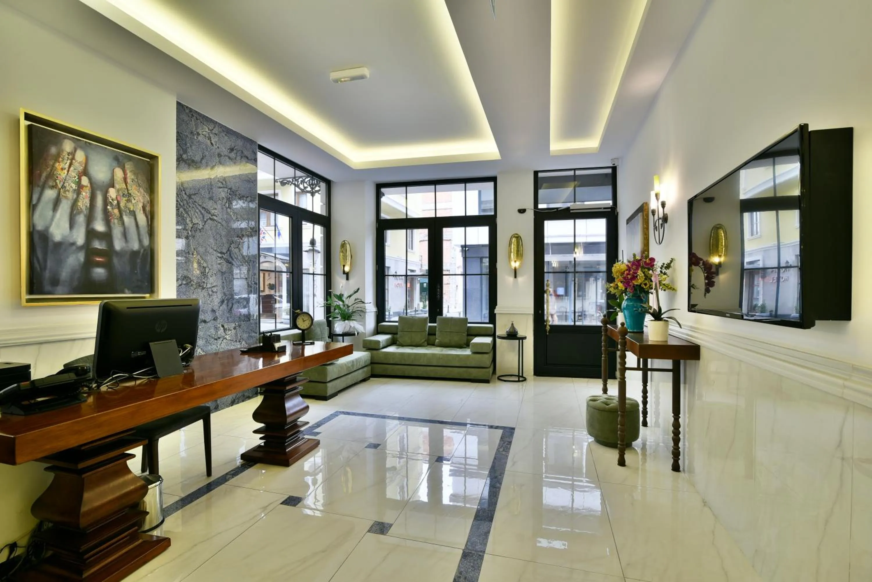 Living room in Istanbul Life Hotel