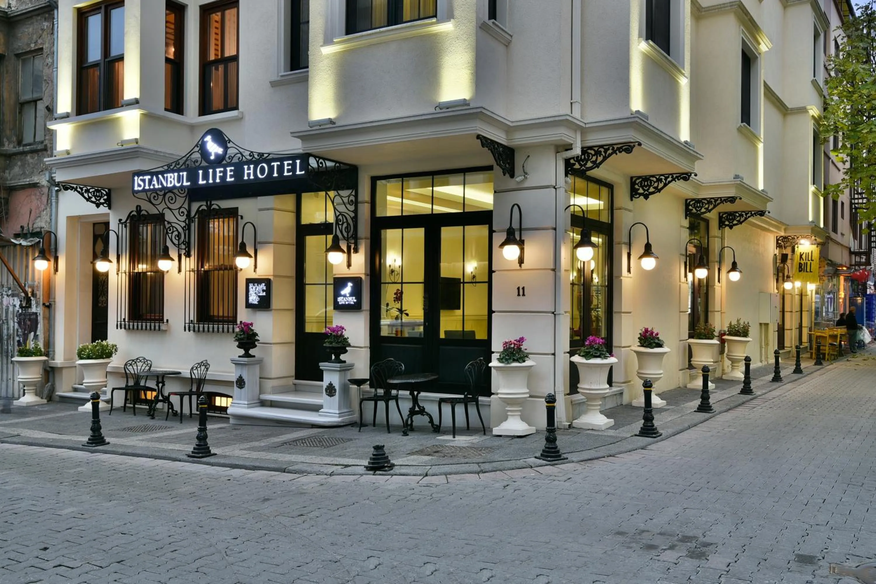 Facade/entrance in Istanbul Life Hotel