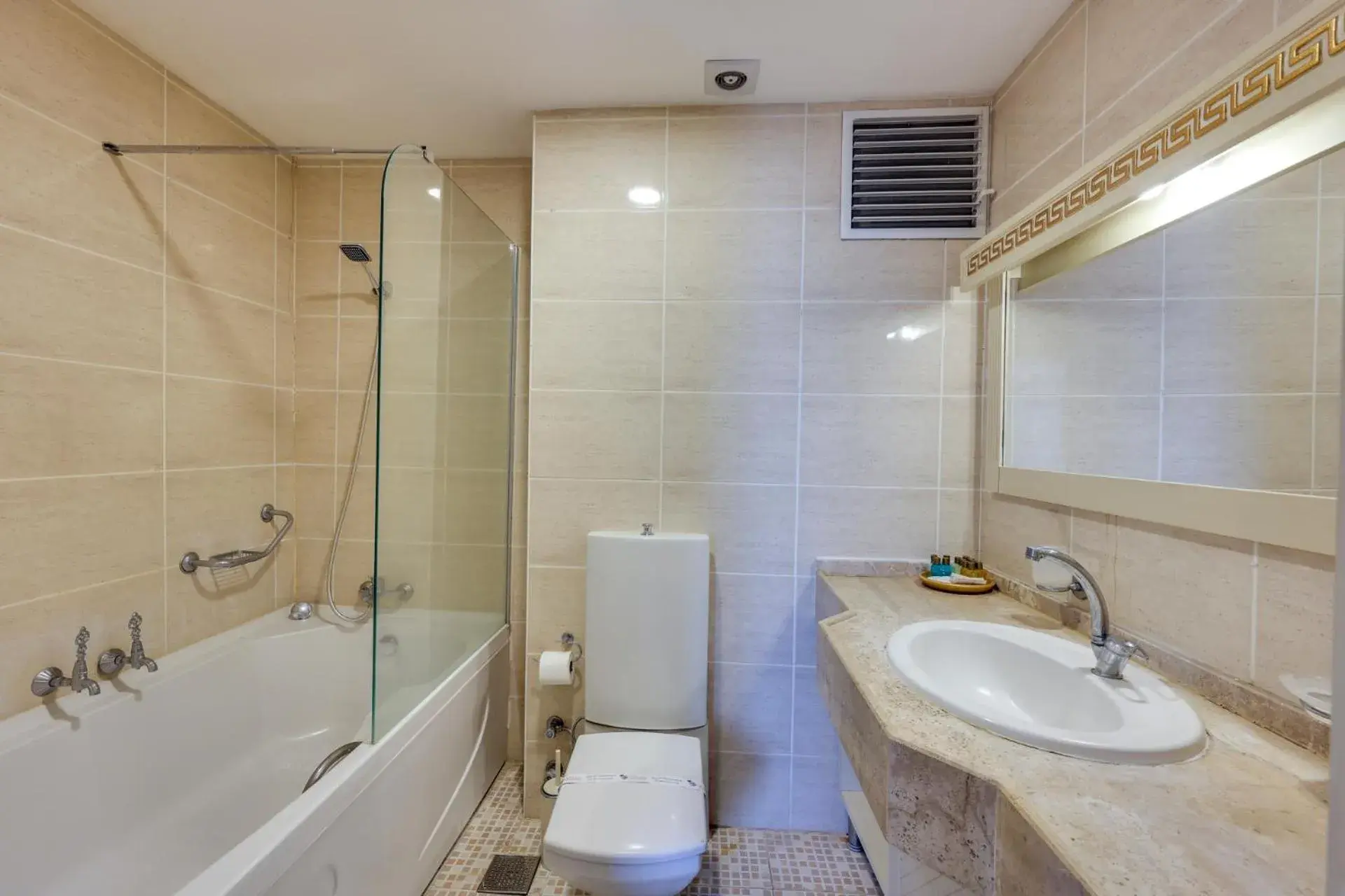 Standard Double Room - single occupancy in Güre Saruhan Termal Otel Standard Double Room - single occupancy in Güre Saruhan Termal Otel