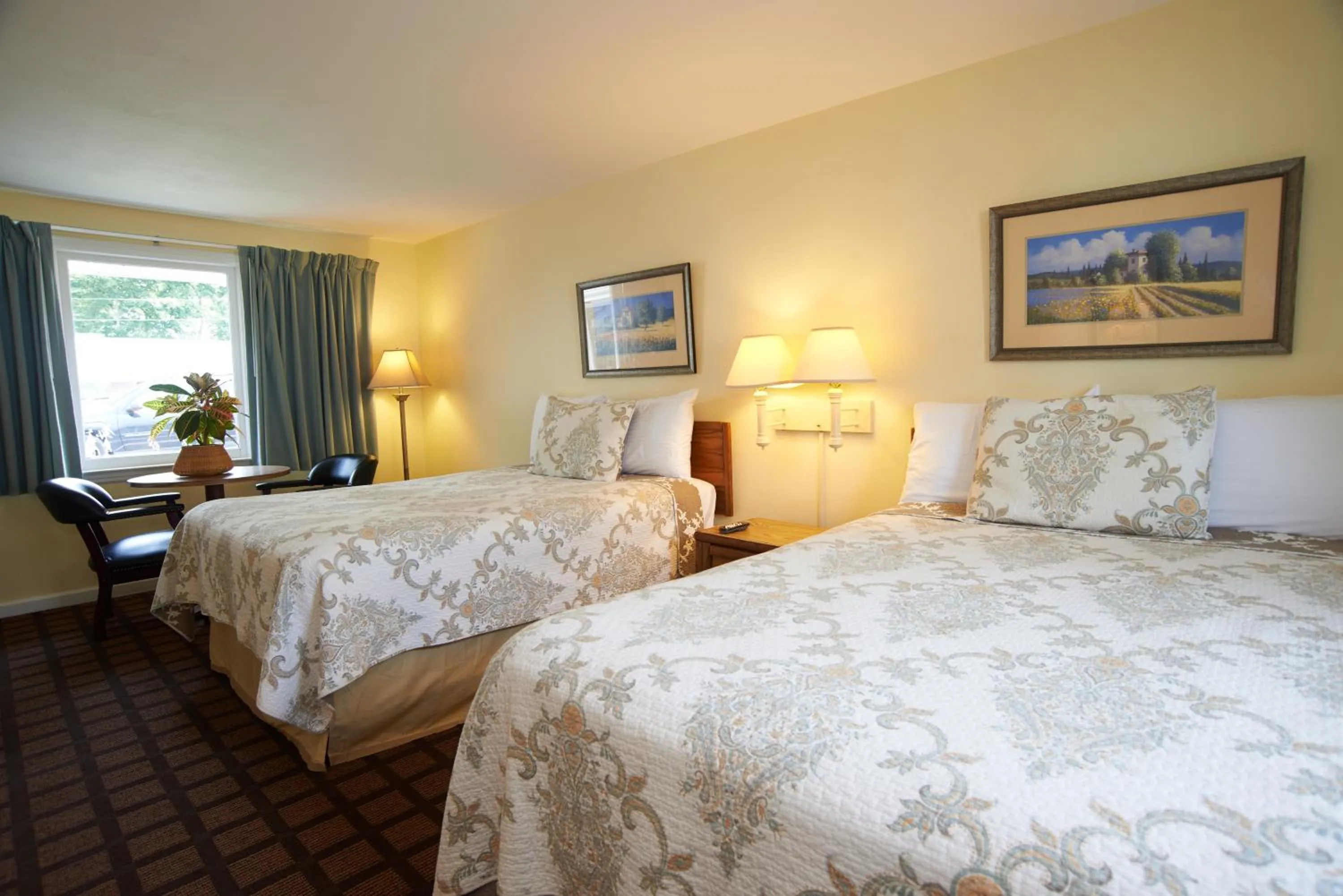 Bed in Clinton Motel