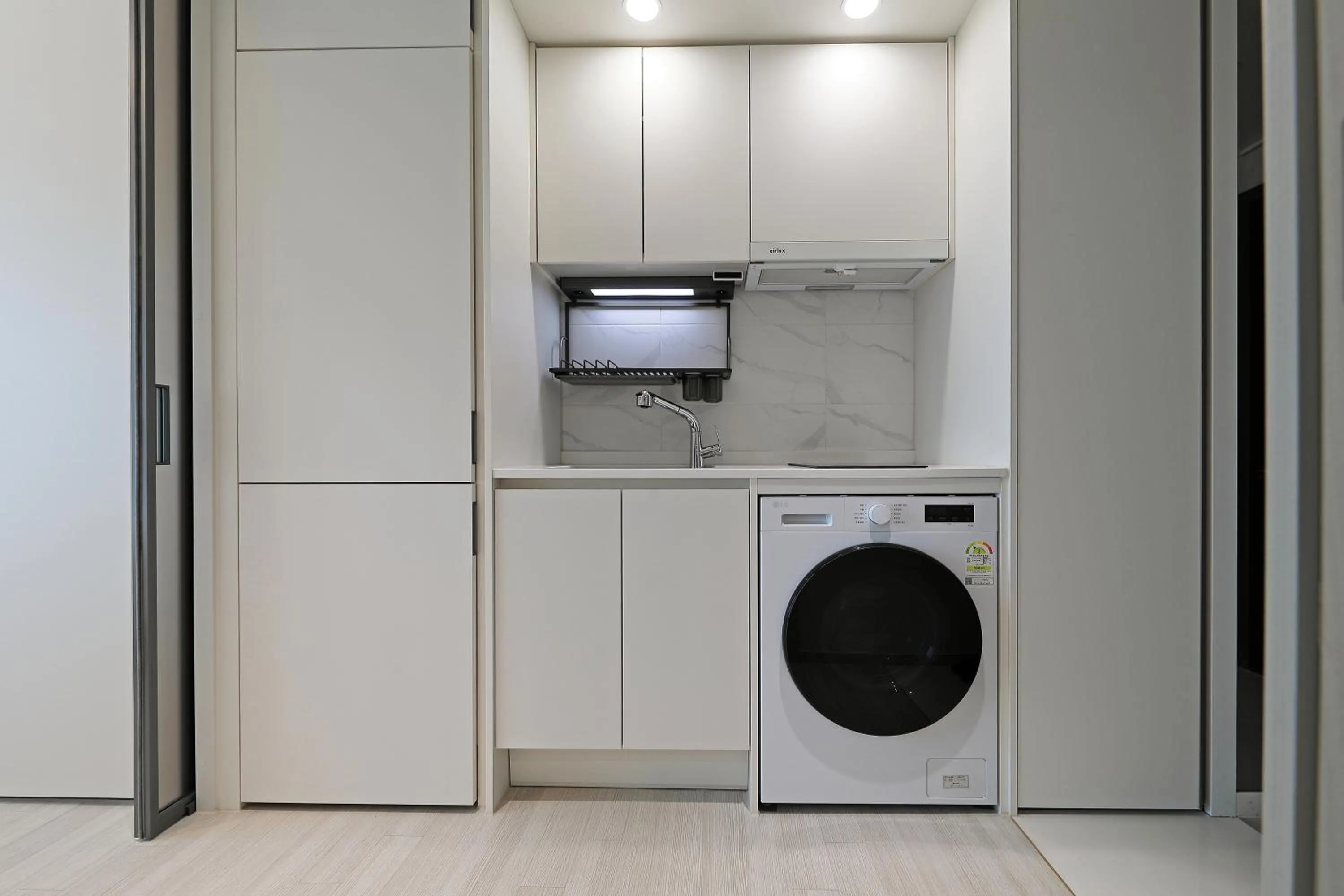 Property building in Sota Suite Pyeongtaek Godeok branch