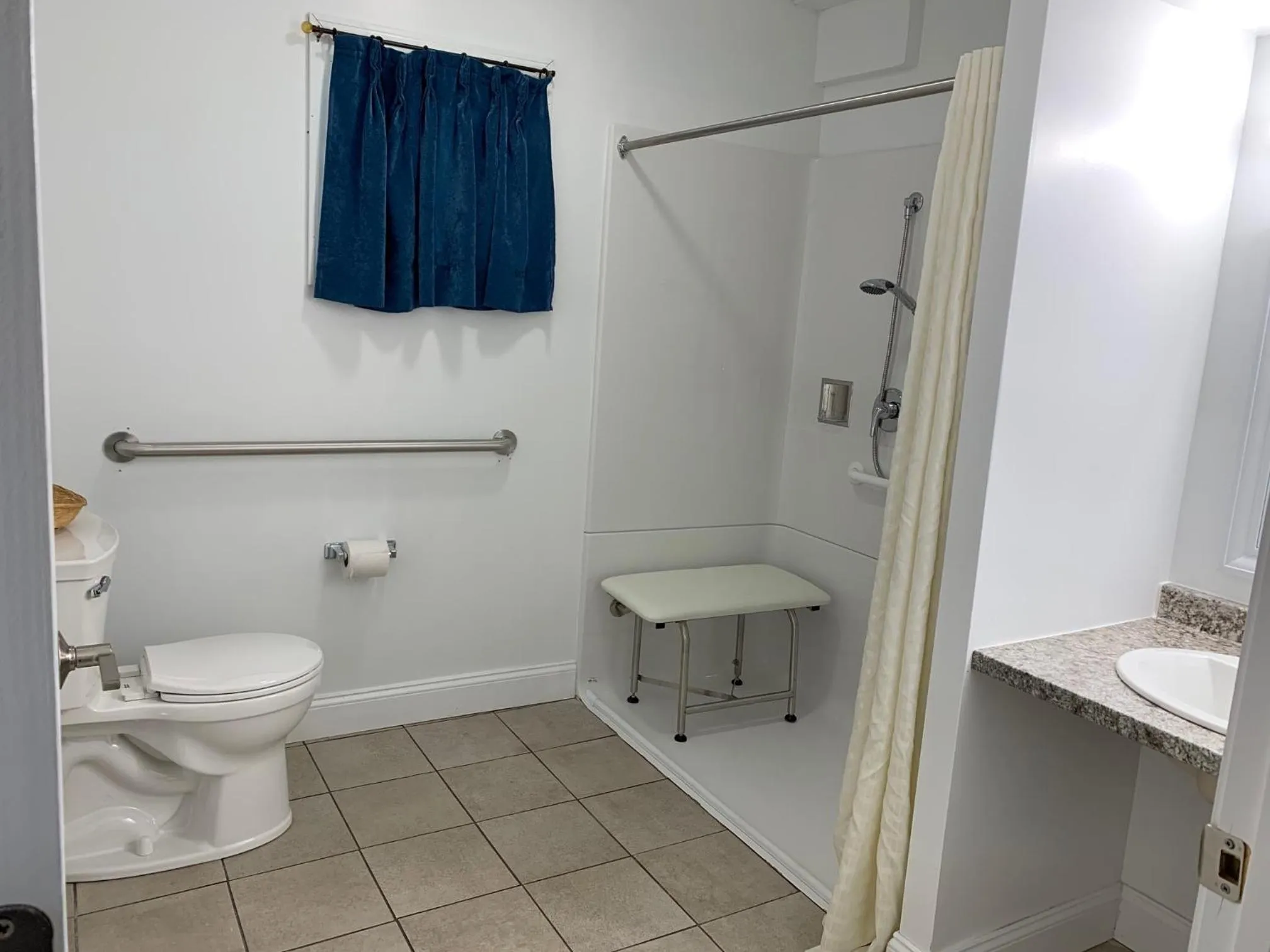 Brookside Inn & Cottages