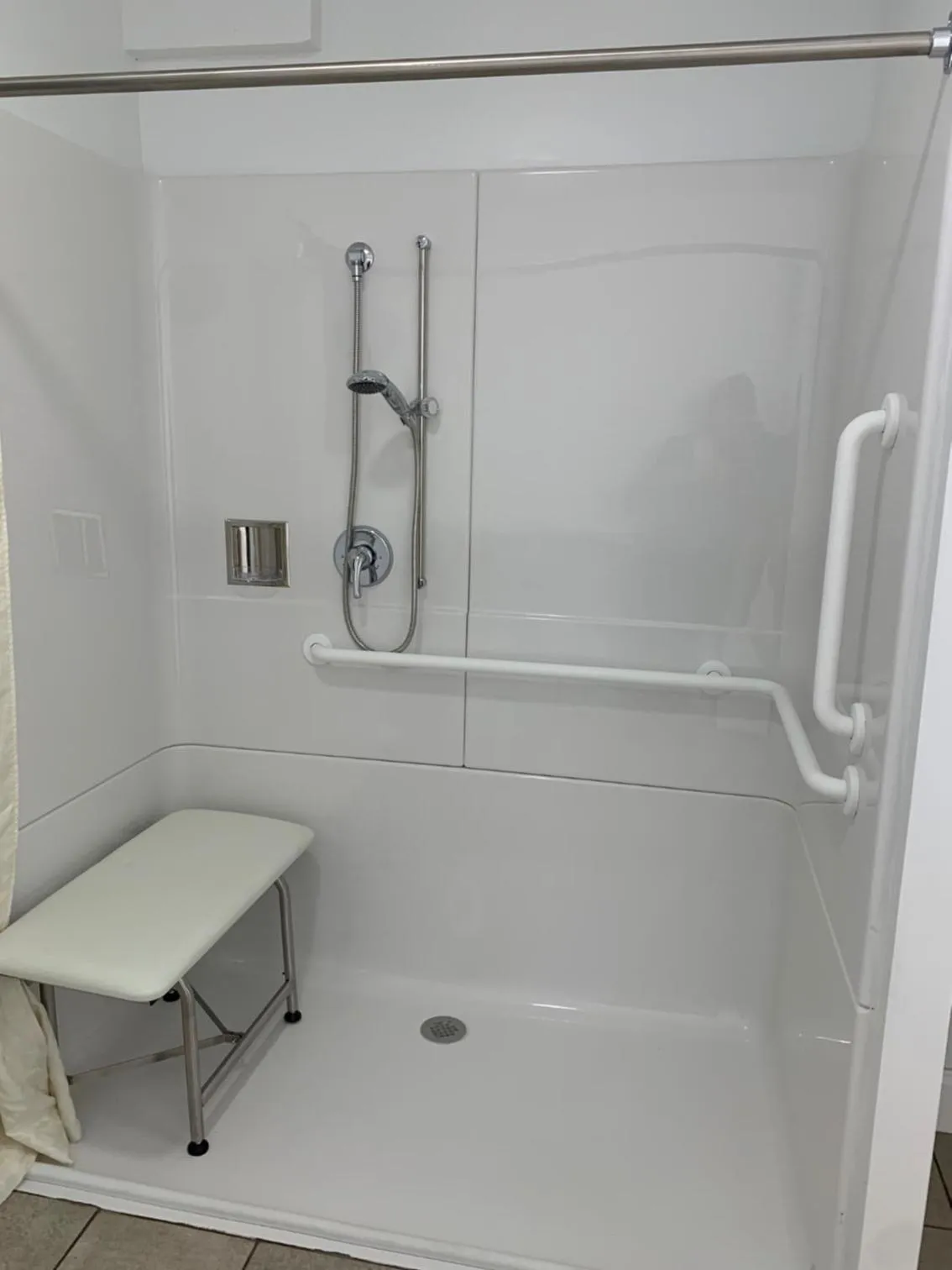 Brookside Inn & Cottages