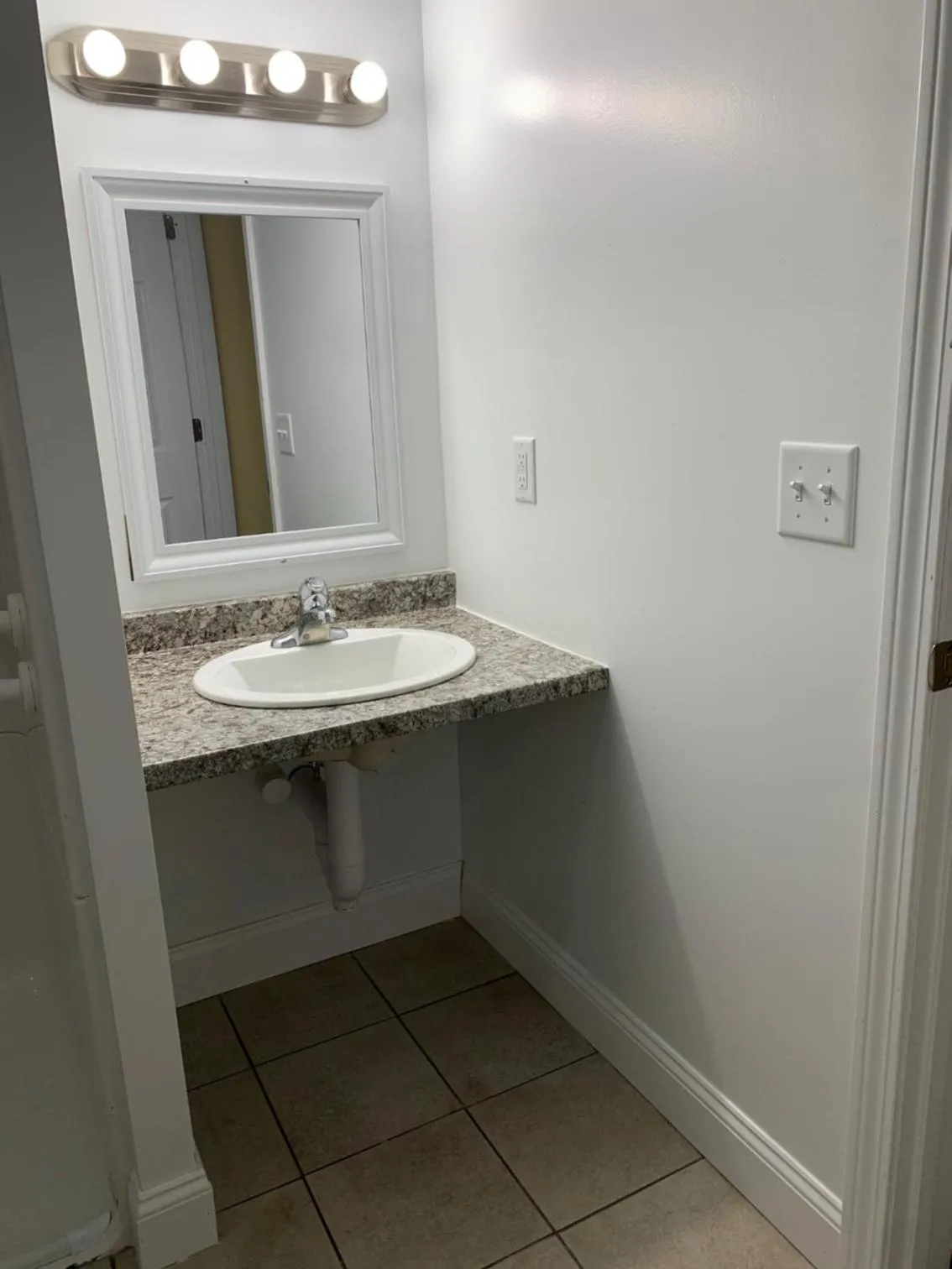 Brookside Inn & Cottages