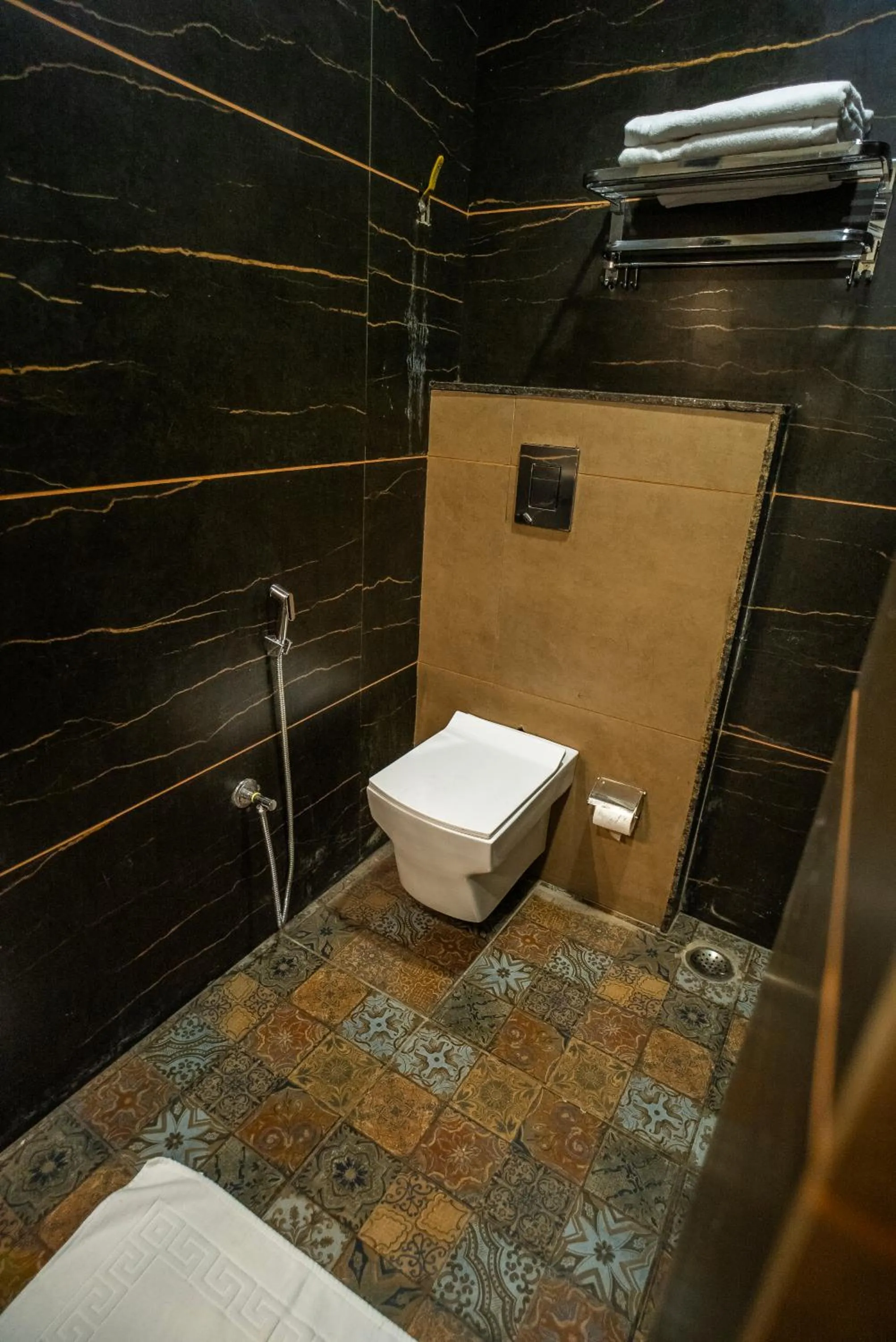 Toilet in The White Roots Hotel