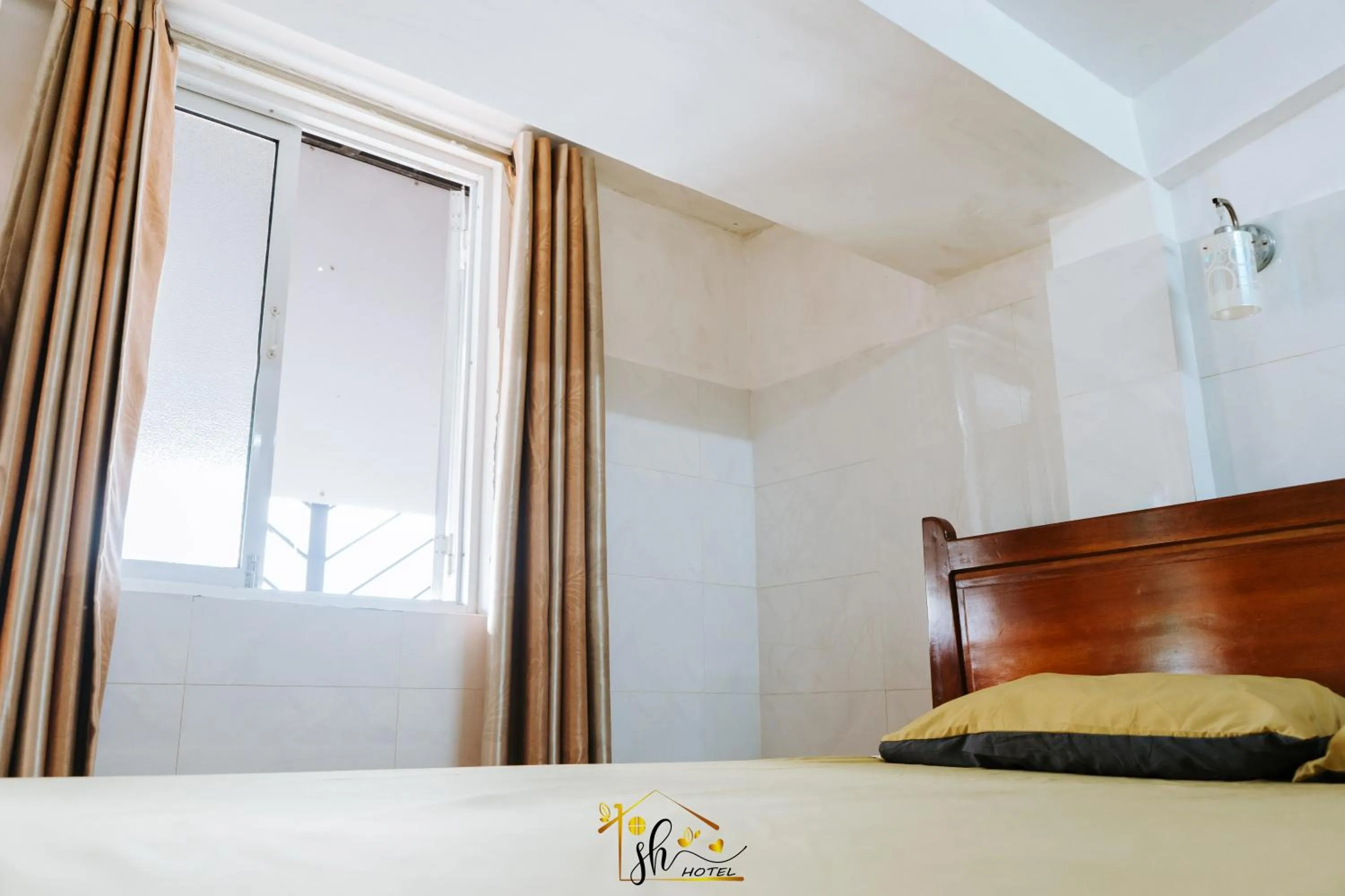 Photo of the whole room, Bed in SH Hotel & Luggage storage