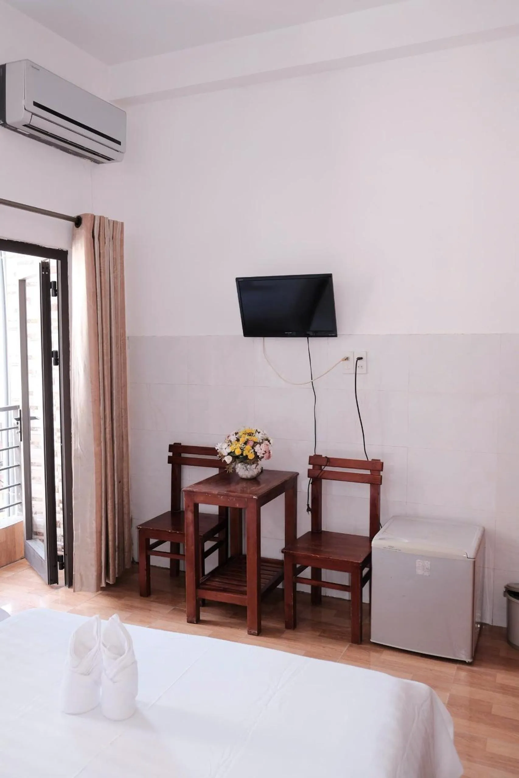 Bed in SH Hotel & Motorbikes For Rent