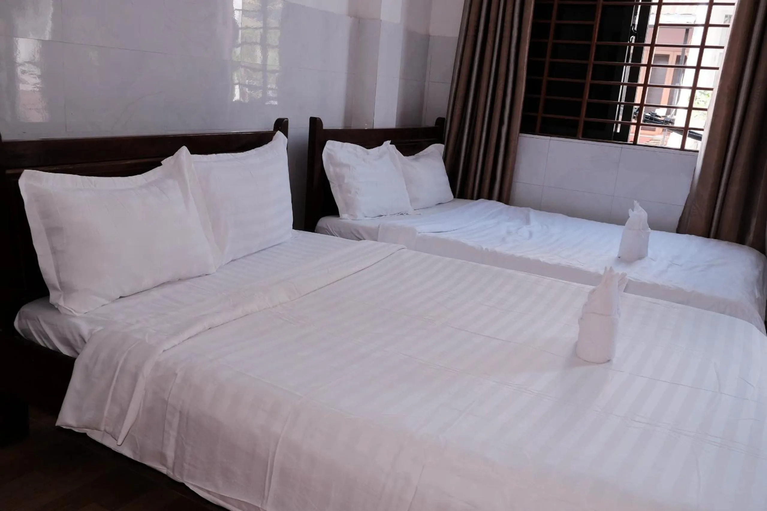 Bed in SH Hotel & Motorbikes For Rent