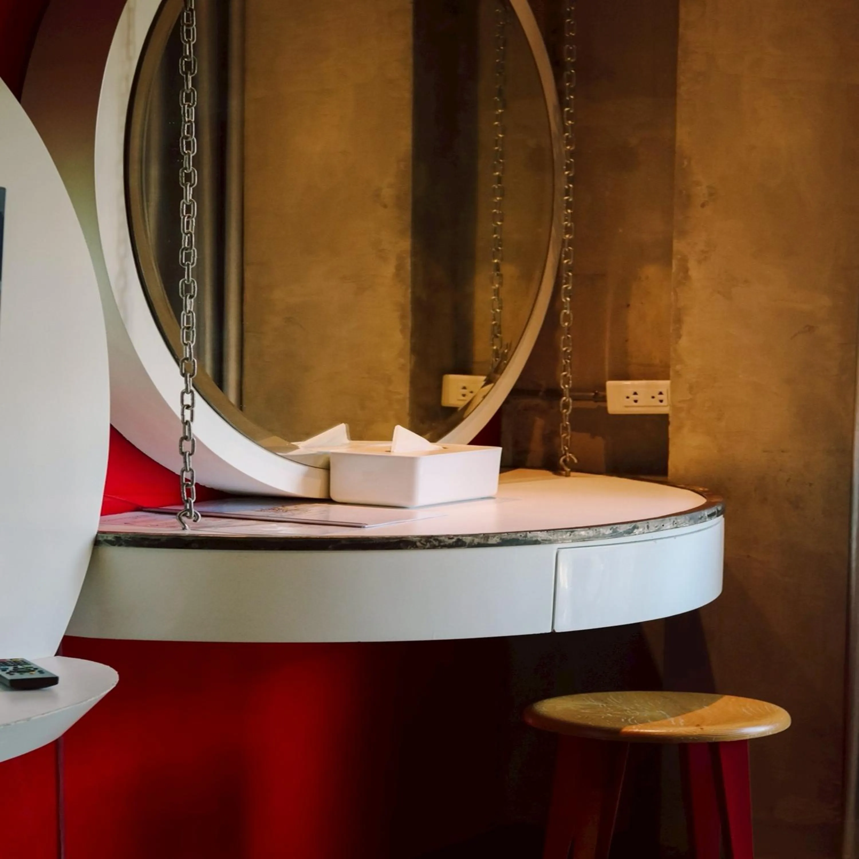 Bathroom in Collection O Jasaen Stylish Unique Hotel