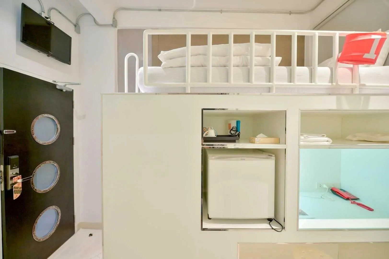 bunk bed in Collection O Jasaen Stylish Unique Hotel