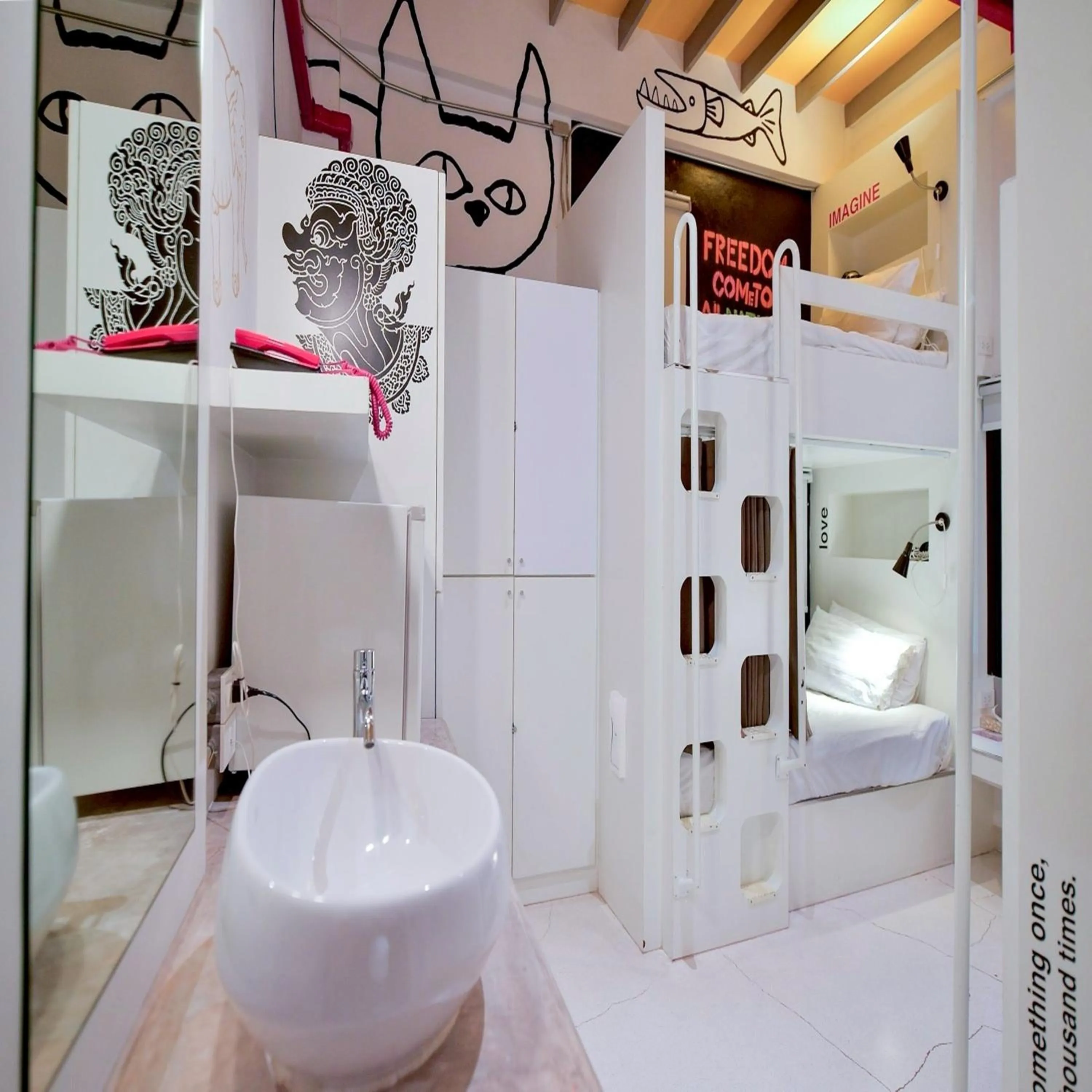 Photo of the whole room in Collection O Jasaen Stylish Unique Hotel