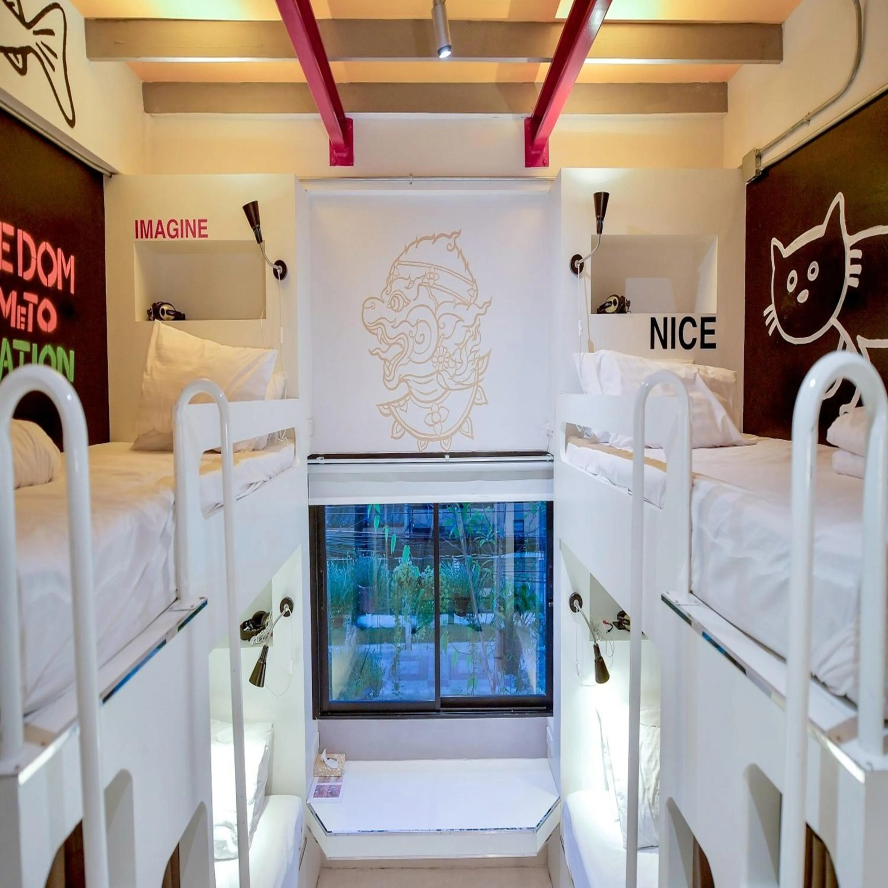 Photo of the whole room, Bed in Collection O Jasaen Stylish Unique Hotel