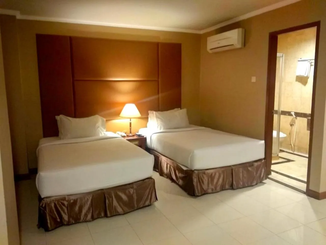 Bed in Olympic Hotel