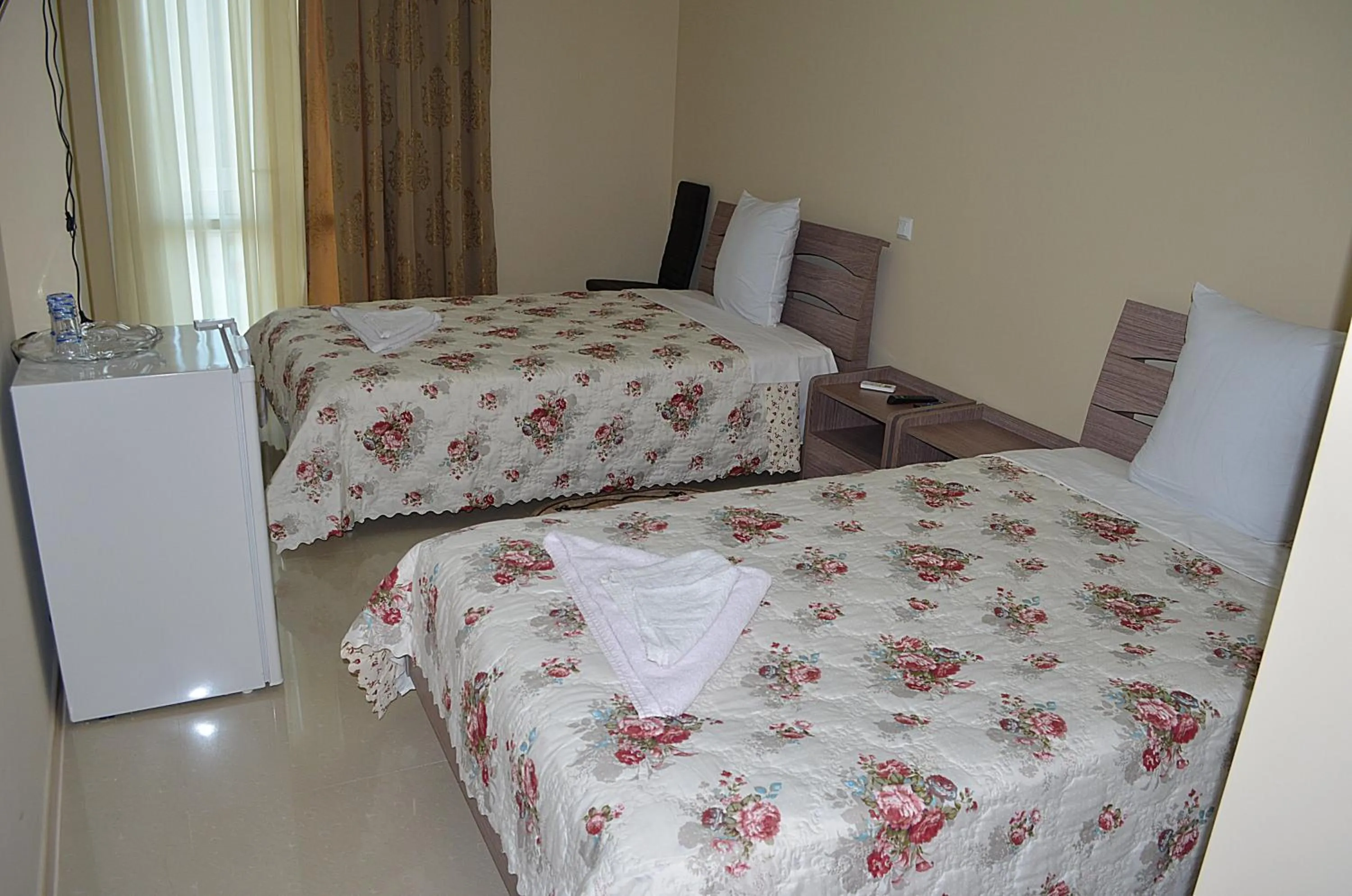 Day, Bed in Hotel Okriba