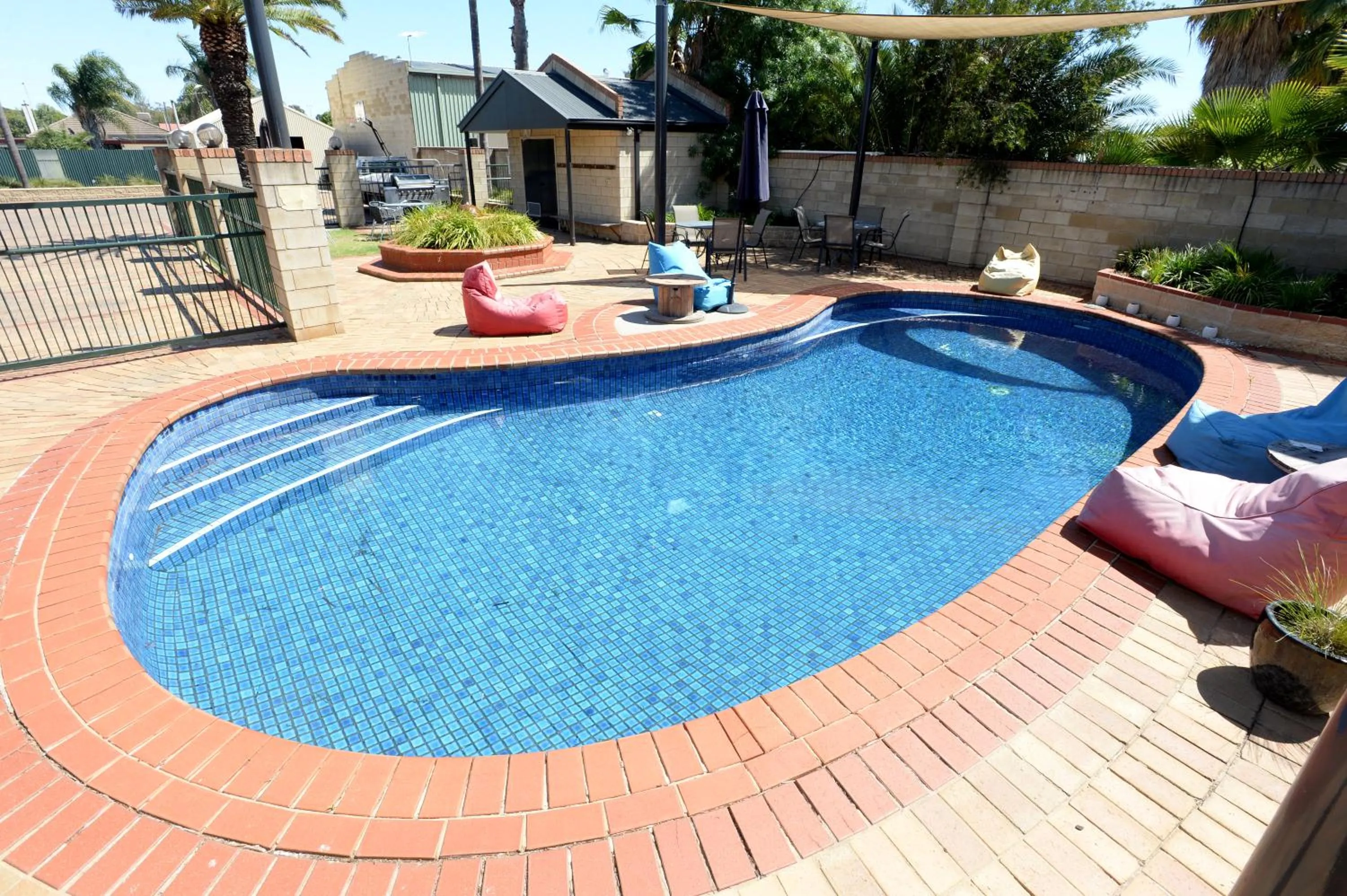 Pool view, Swimming Pool in Mulwala Paradise Palms Motel