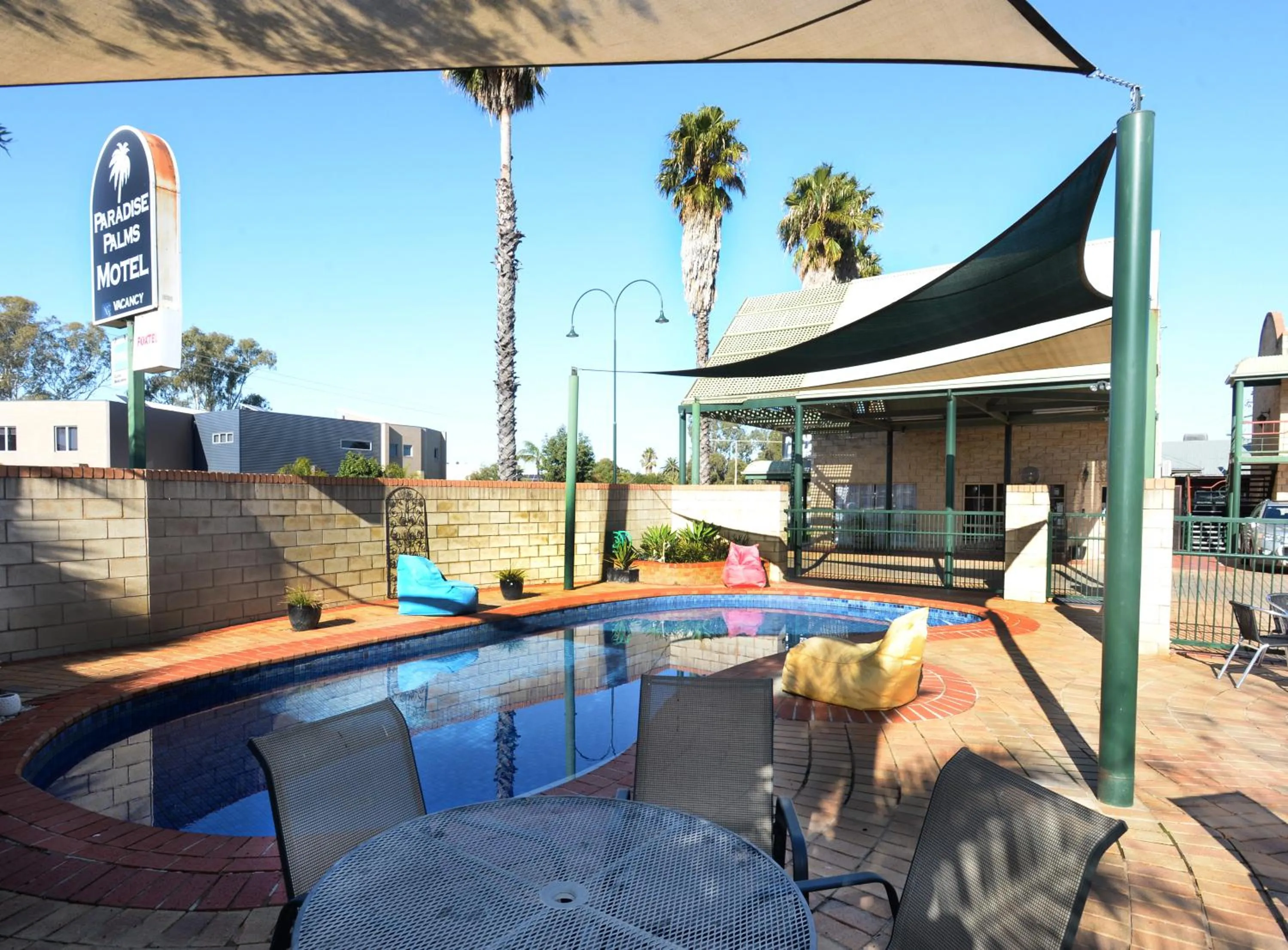 Swimming Pool in Mulwala Paradise Palms Motel