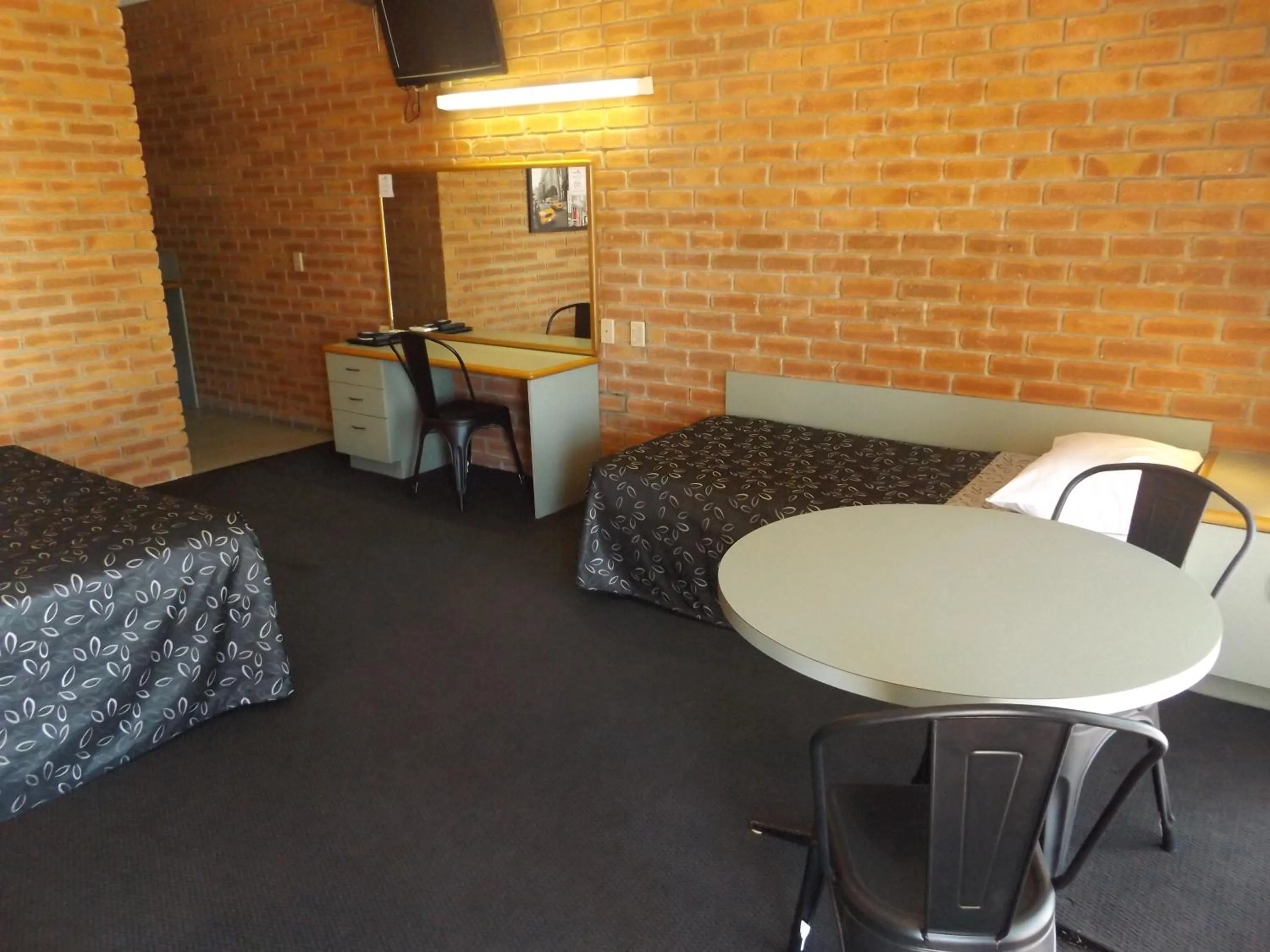 Dining area, Seating Area in Mulwala Paradise Palms Motel
