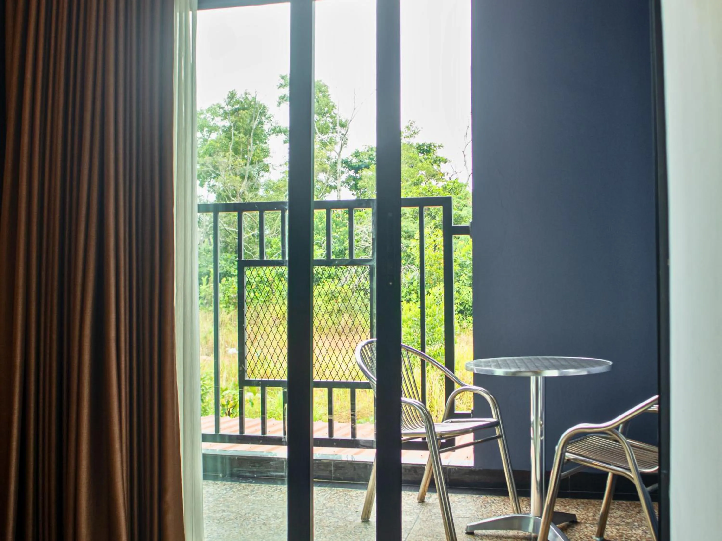 Balcony/Terrace in Bona Ventura Hotel & Skybar